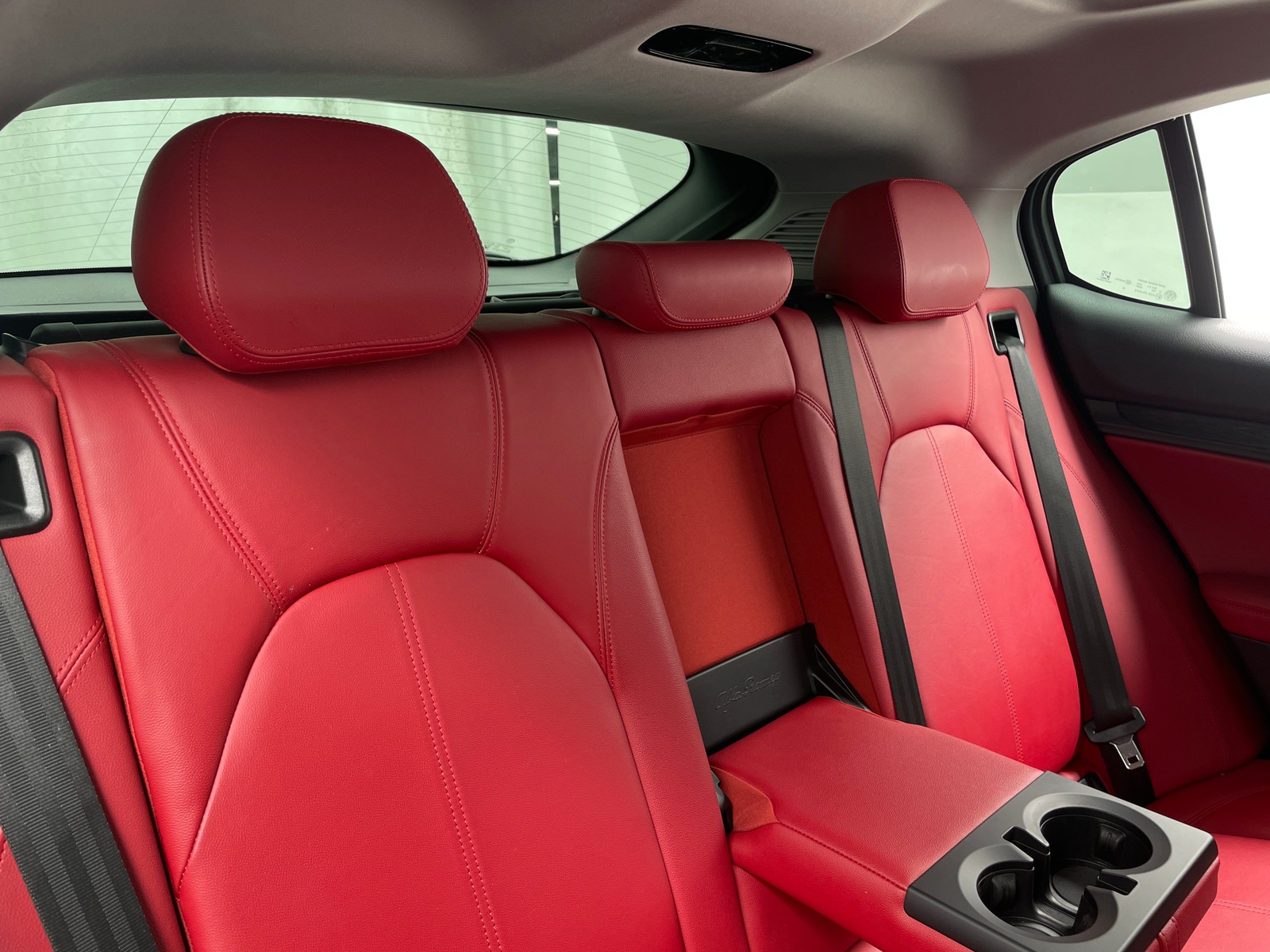 Thumbnail: 2021 Alfa Romeo Stelvio - 5