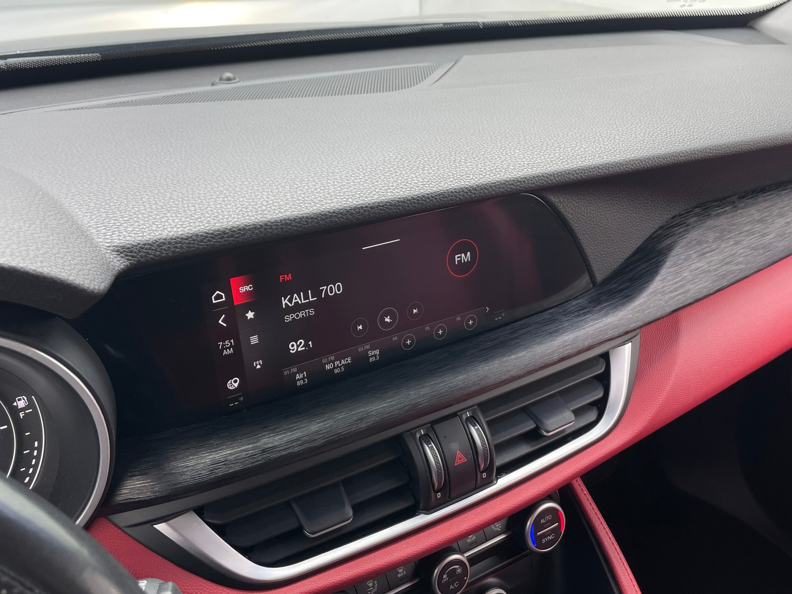 Thumbnail: 2021 Alfa Romeo Stelvio - 3