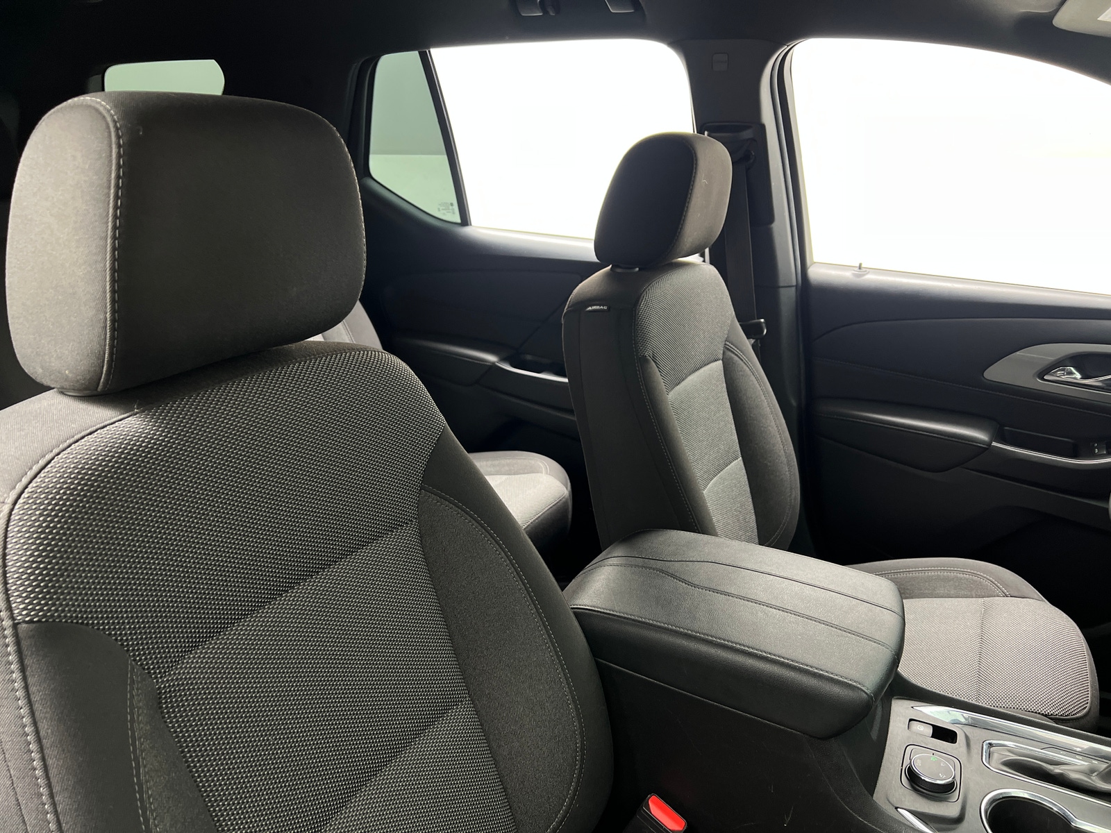 Thumbnail: 2023 Chevrolet Traverse - 2