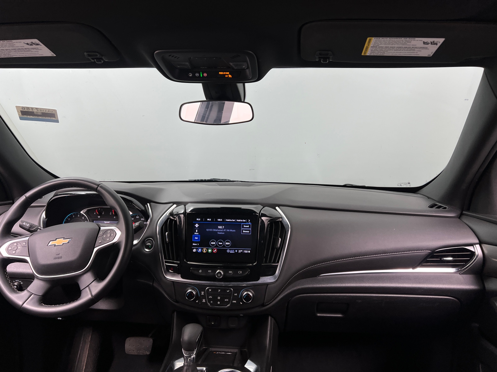 Thumbnail: 2023 Chevrolet Traverse - 3