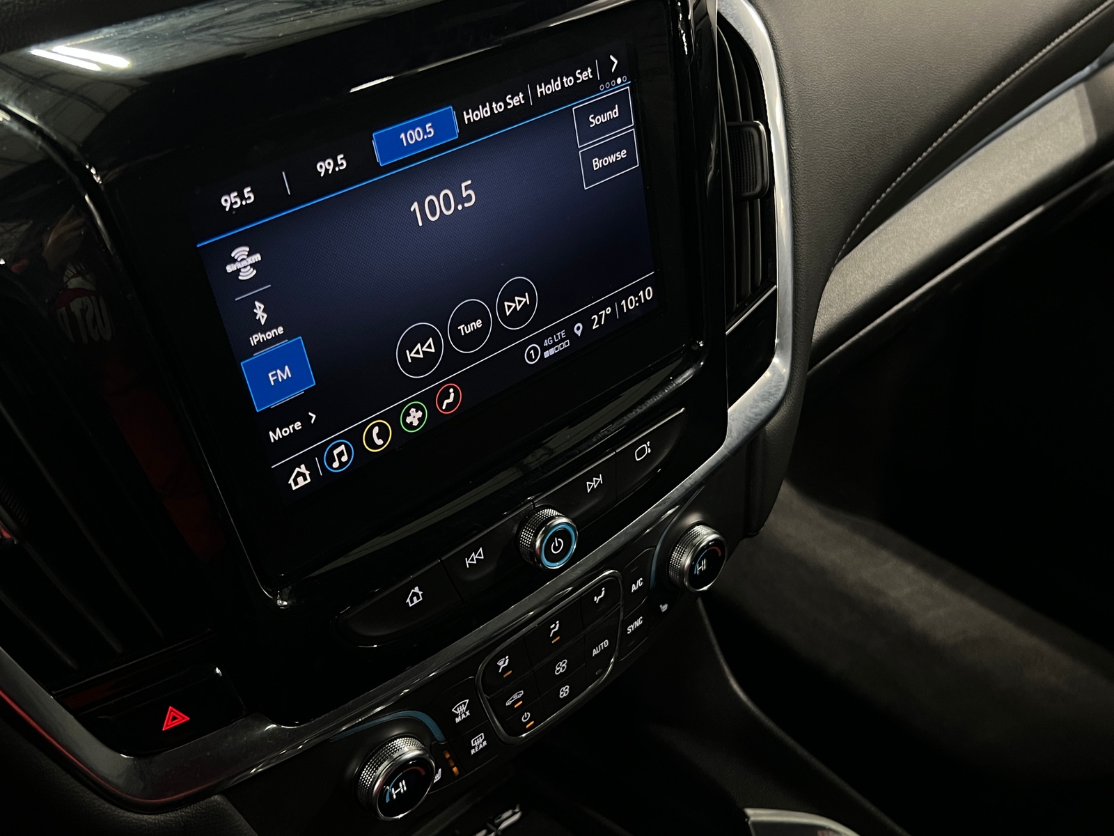 Thumbnail: 2023 Chevrolet Traverse - 4