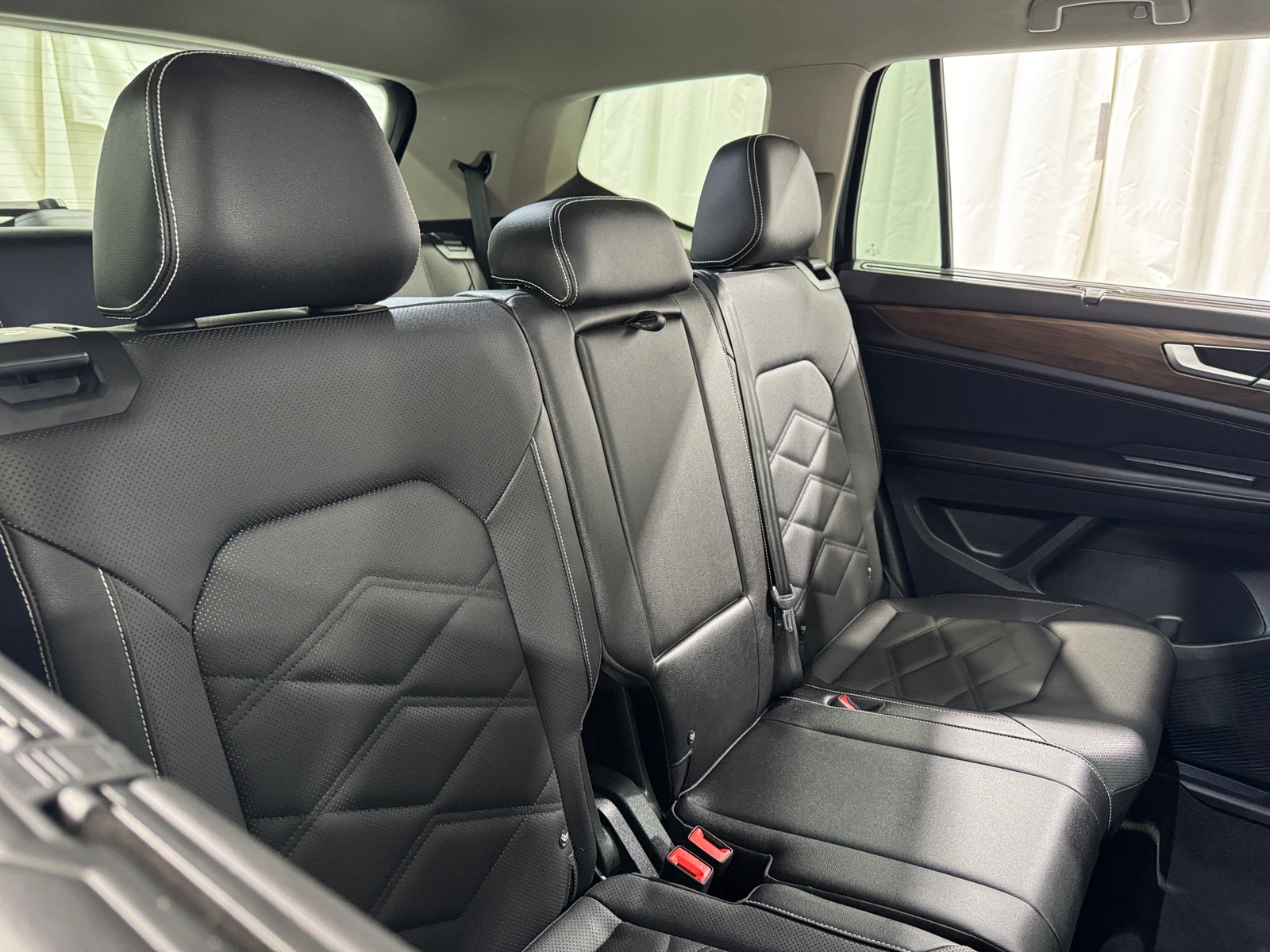 Thumbnail: 2025 Volkswagen Atlas - 5