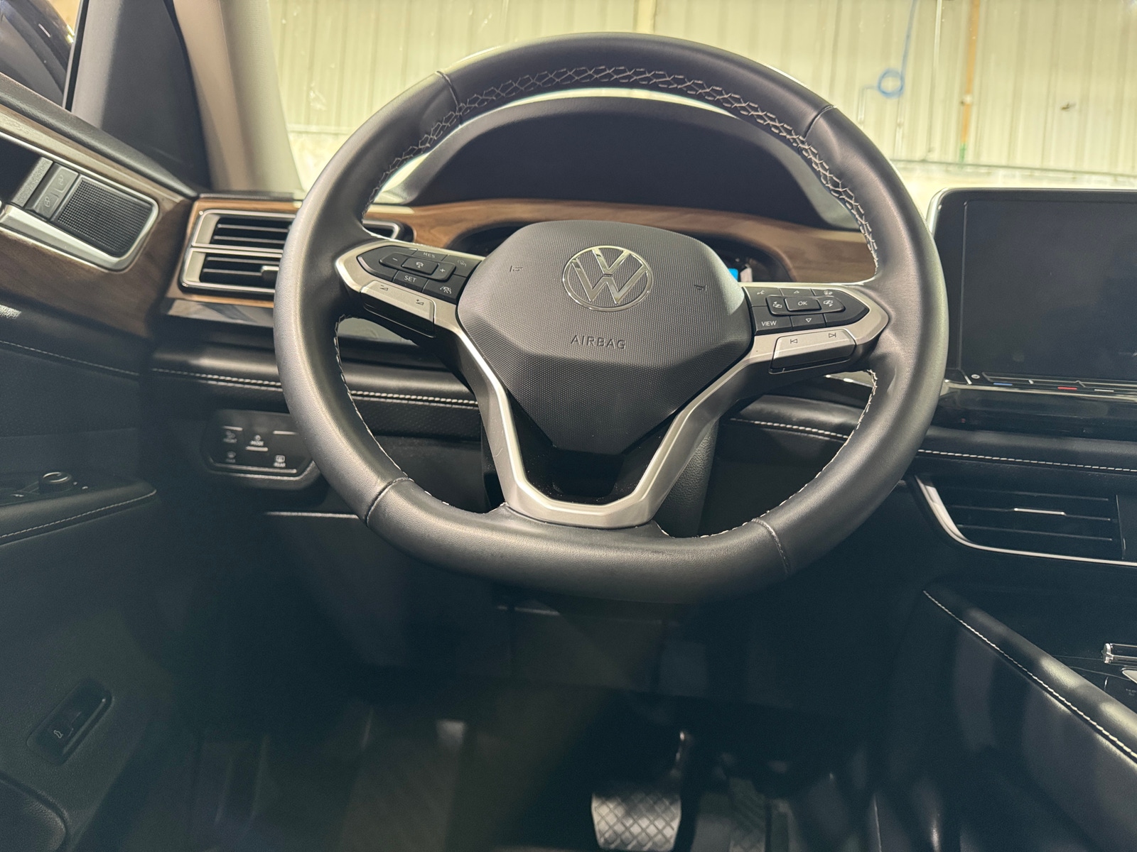 Thumbnail: 2025 Volkswagen Atlas - 4