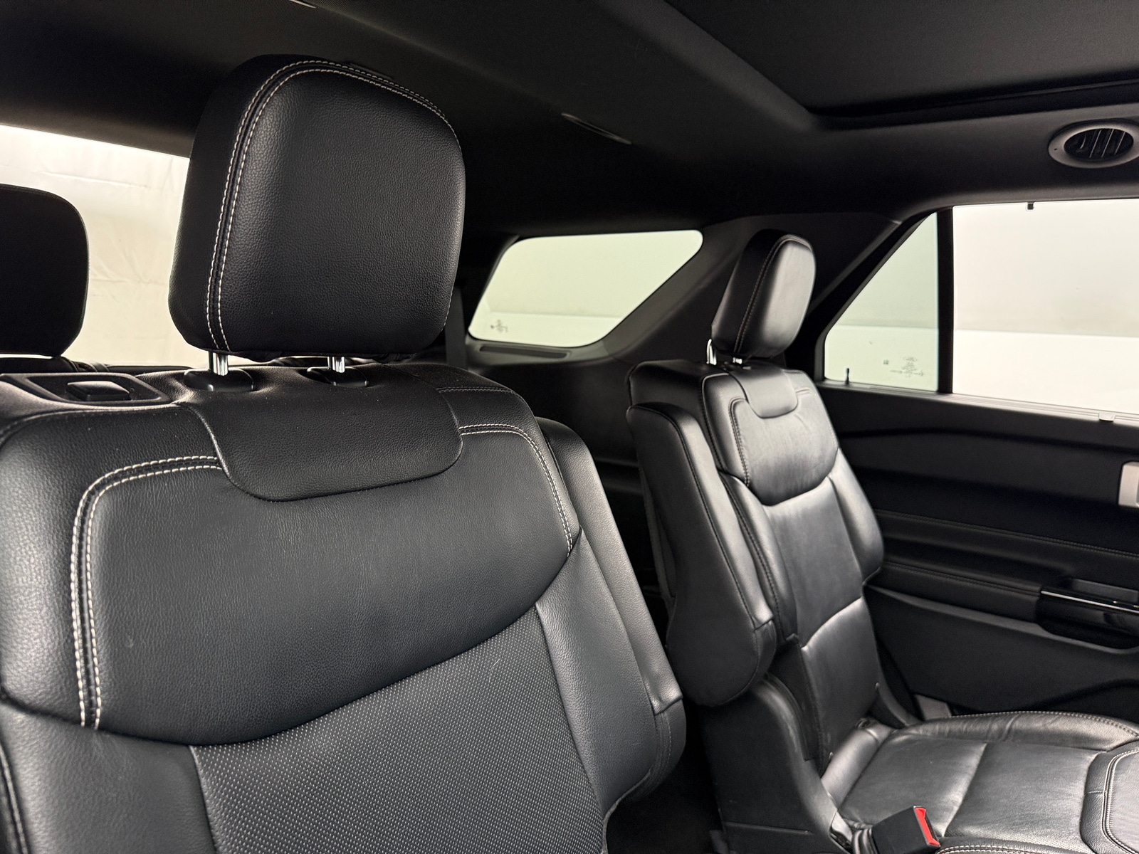 Thumbnail: 2021 Ford Explorer - 5