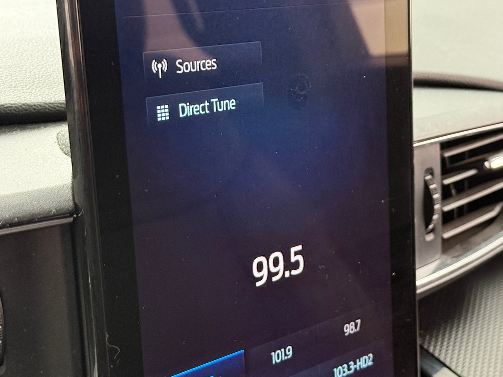 Thumbnail: 2021 Ford Explorer - 3