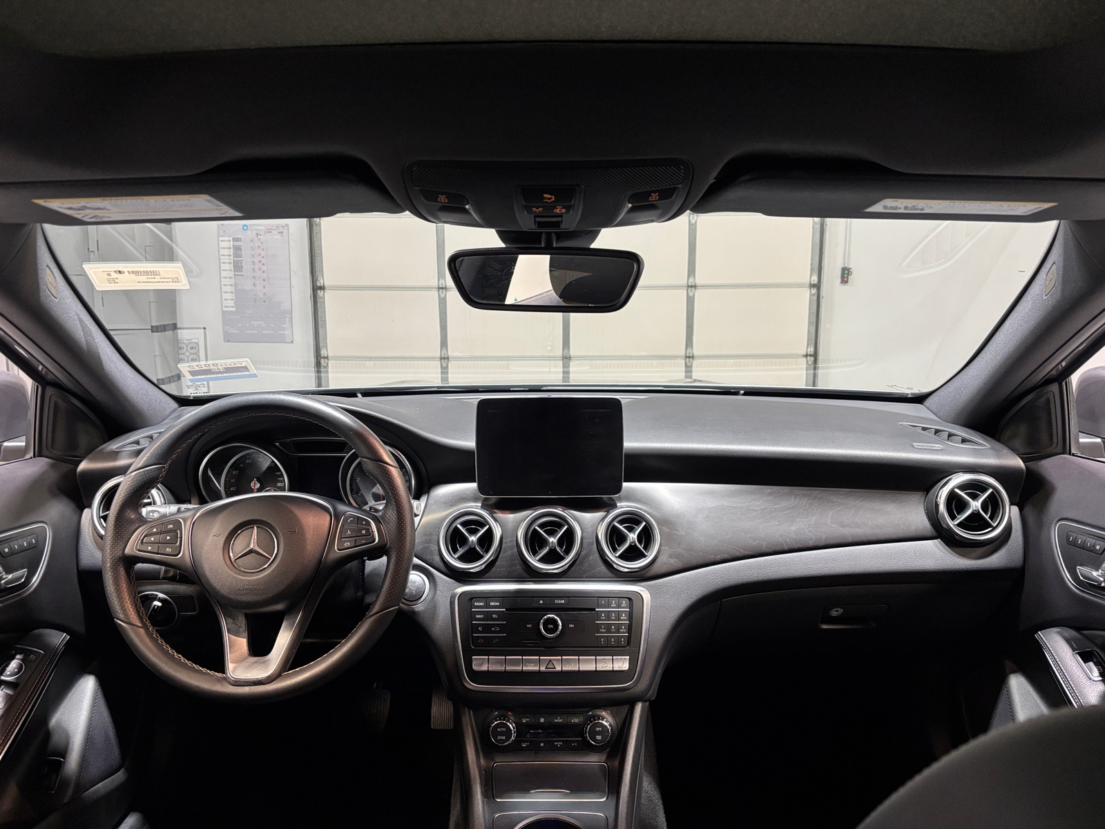 Thumbnail: 2018 Mercedes-Benz GLA - 2