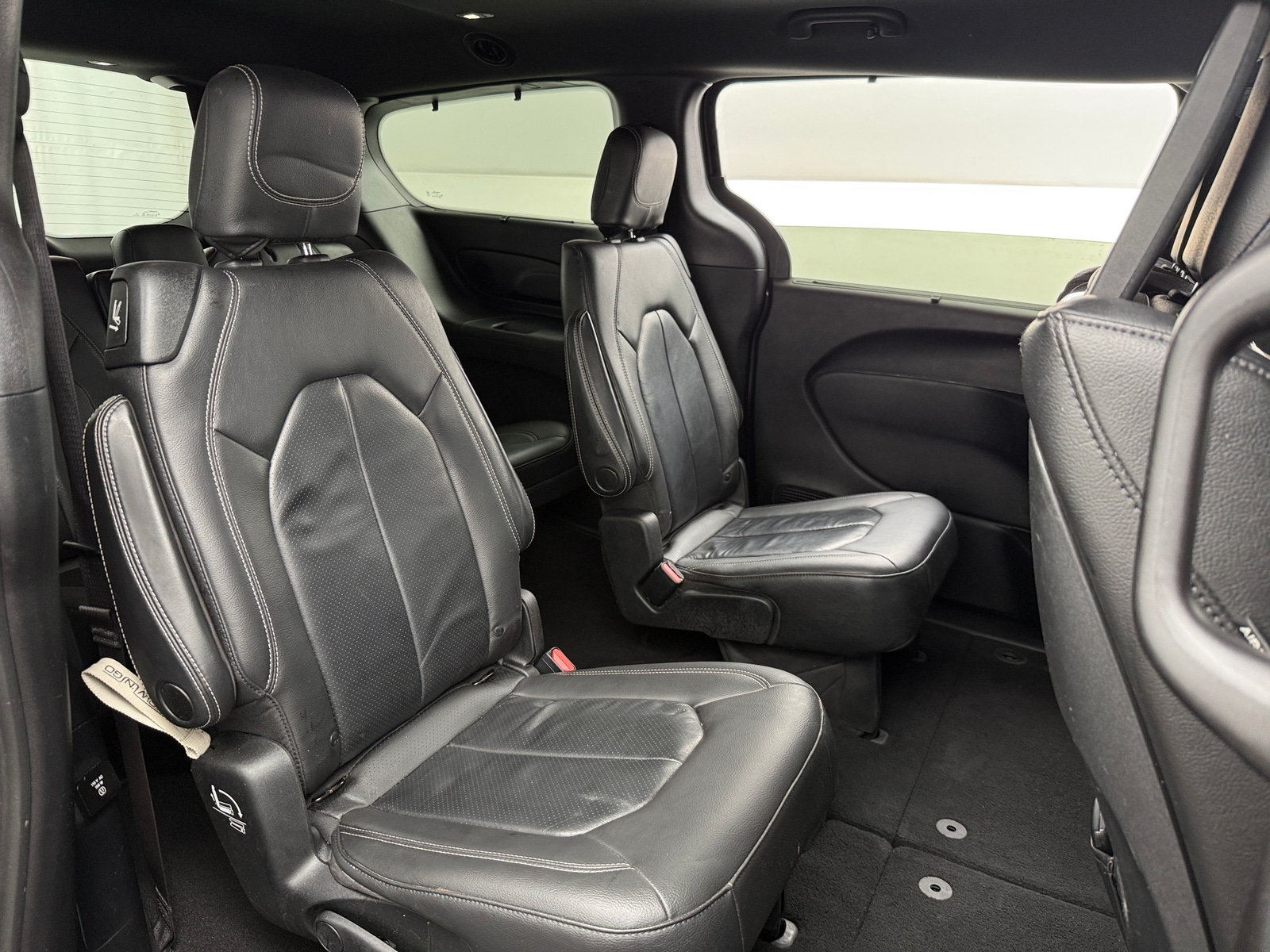 Thumbnail: 2020 Chrysler Pacifica - 5