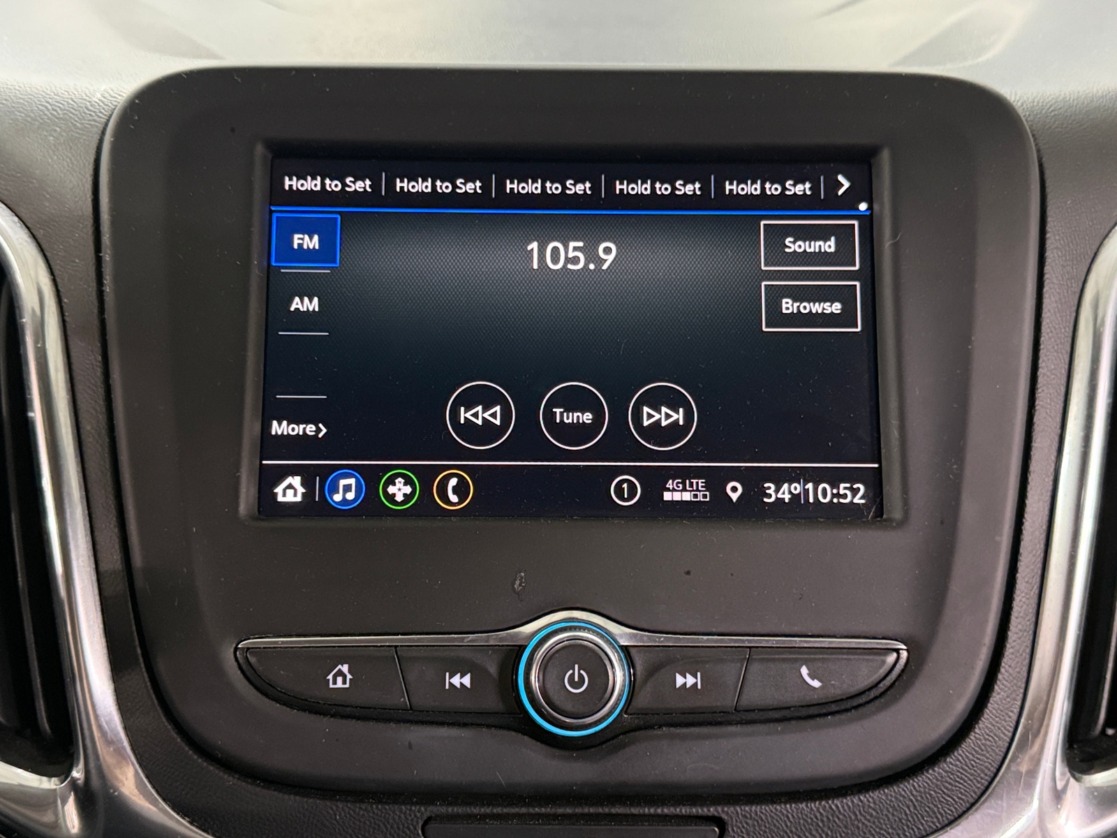 Thumbnail: 2021 Chevrolet Equinox - 4