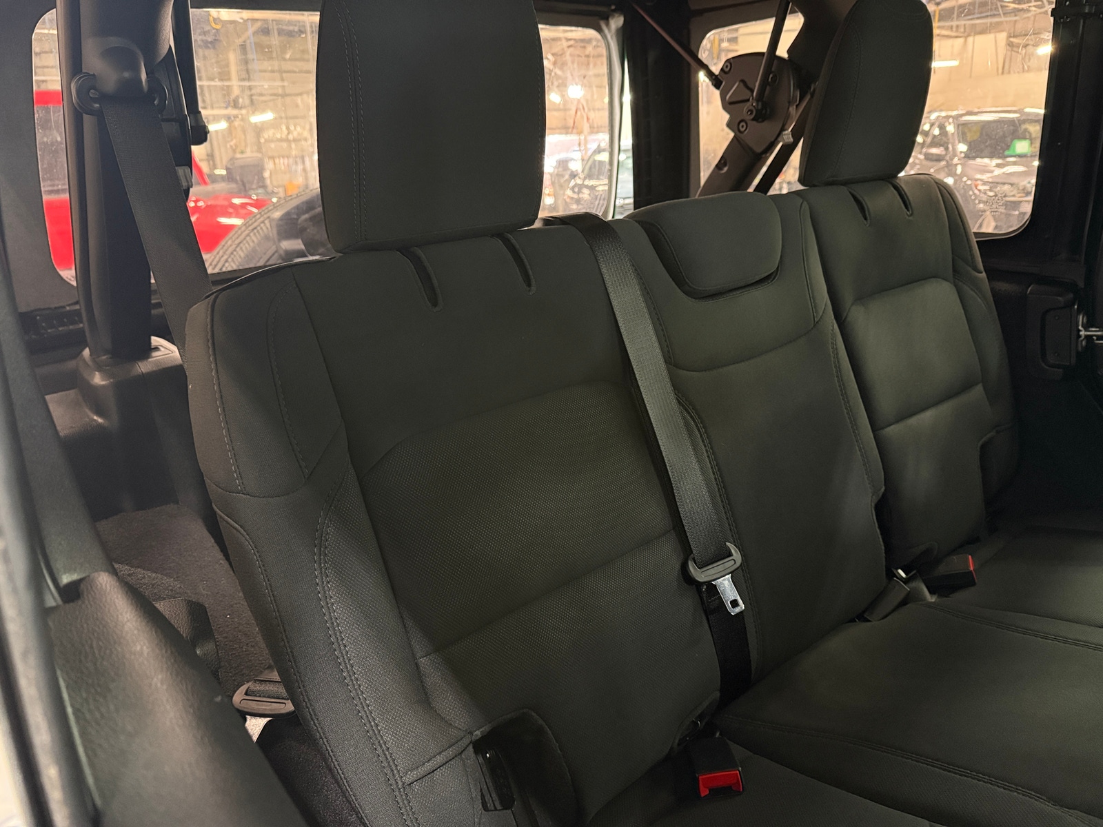 Thumbnail: 2022 Jeep Wrangler - 6