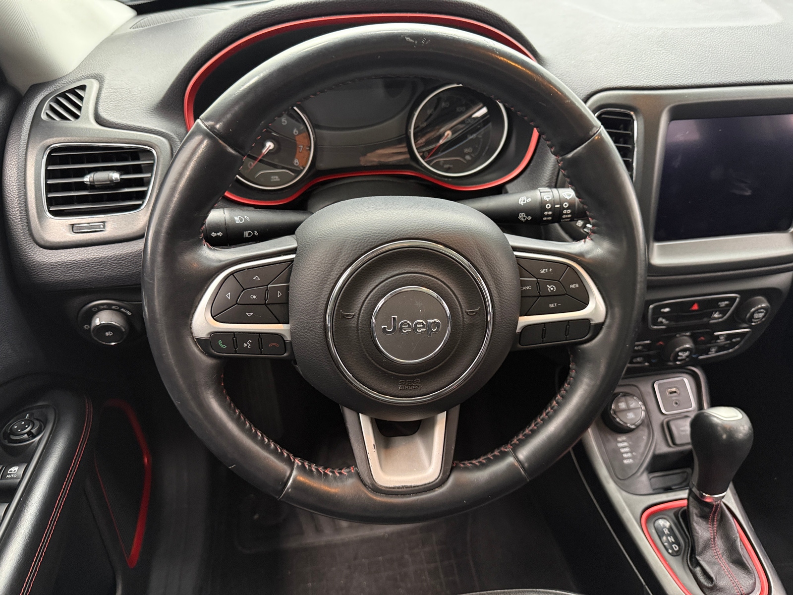 Thumbnail: 2017 Jeep Compass - 4