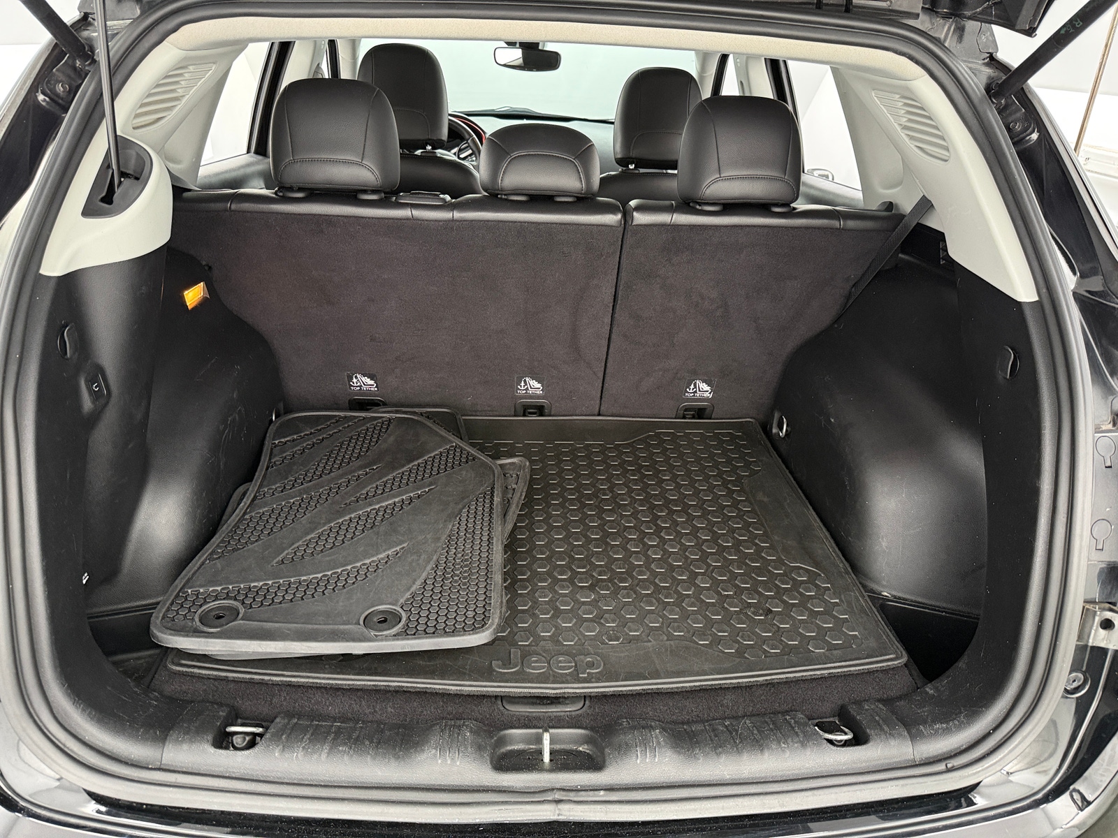 Thumbnail: 2017 Jeep Compass - 6