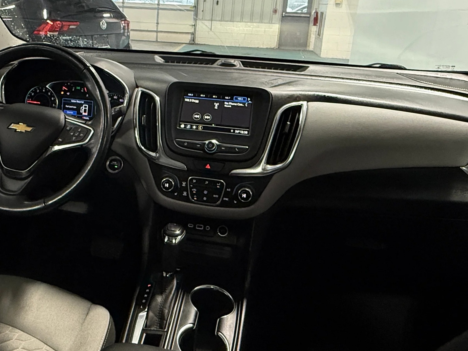 Thumbnail: 2019 Chevrolet Equinox - 3