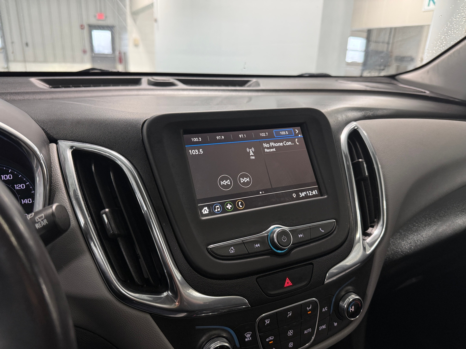 Thumbnail: 2019 Chevrolet Equinox - 4