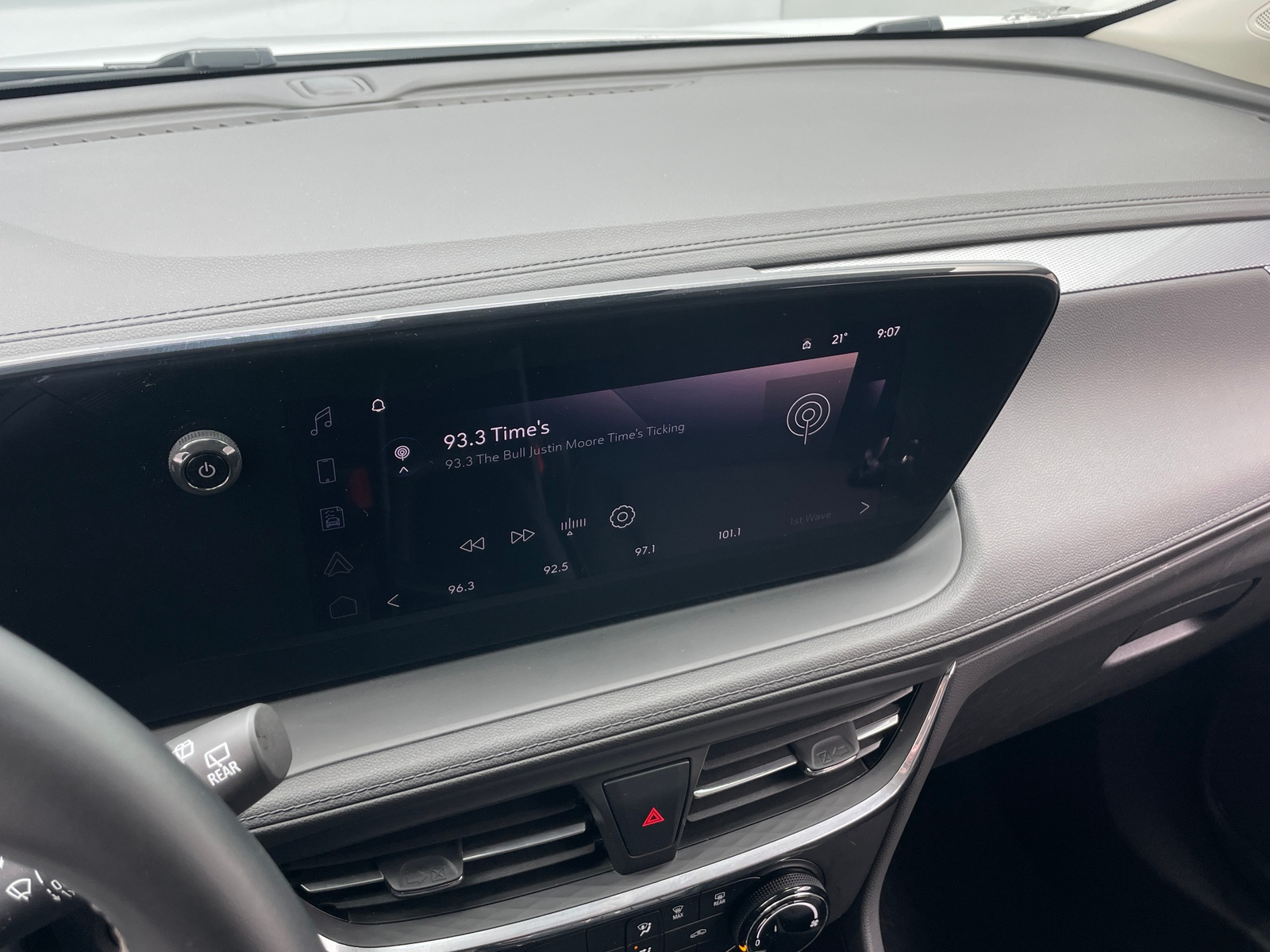 Thumbnail: 2025 Buick Encore GX - 3