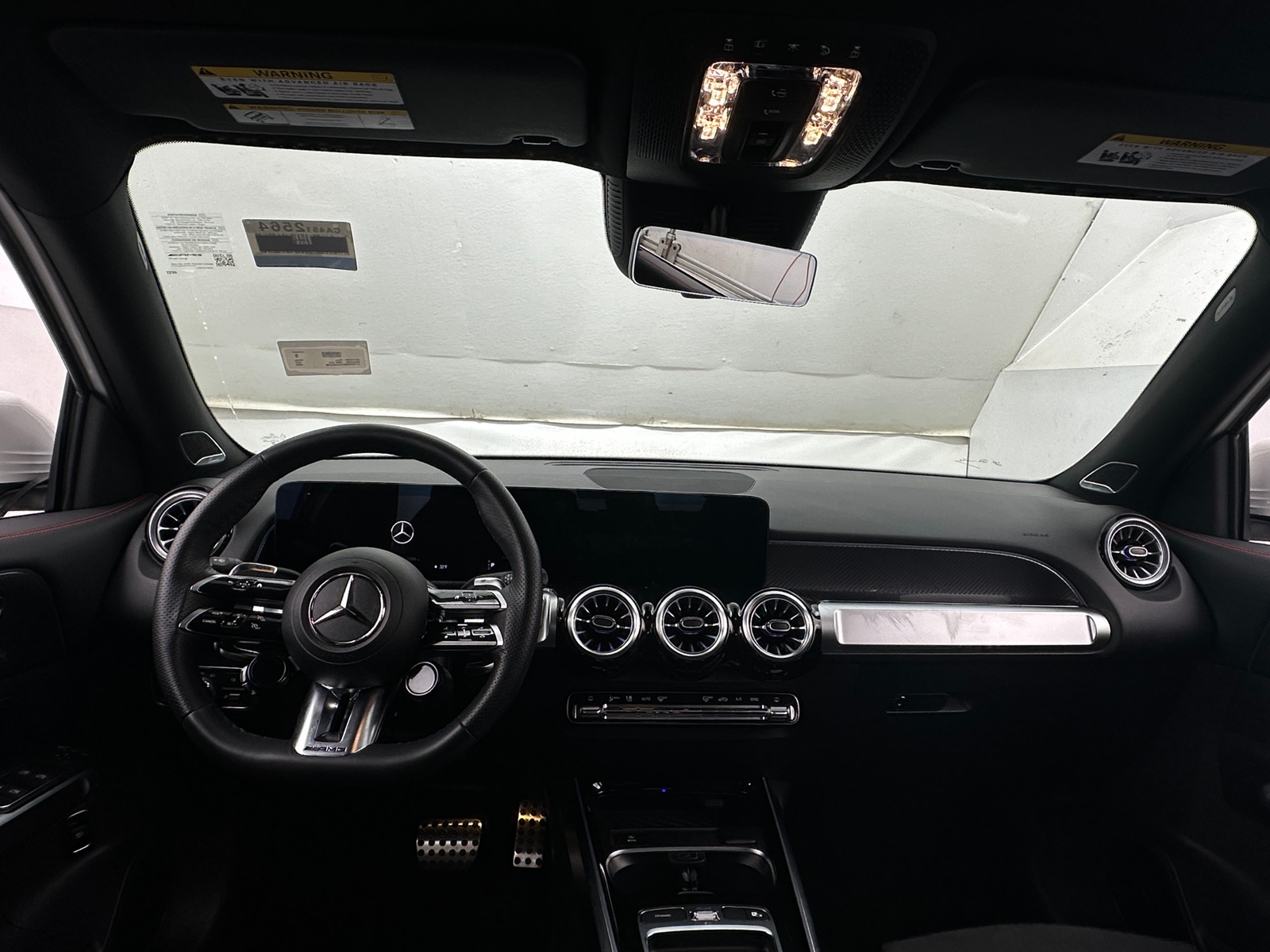 Thumbnail: 2025 Mercedes-Benz GLB - 2