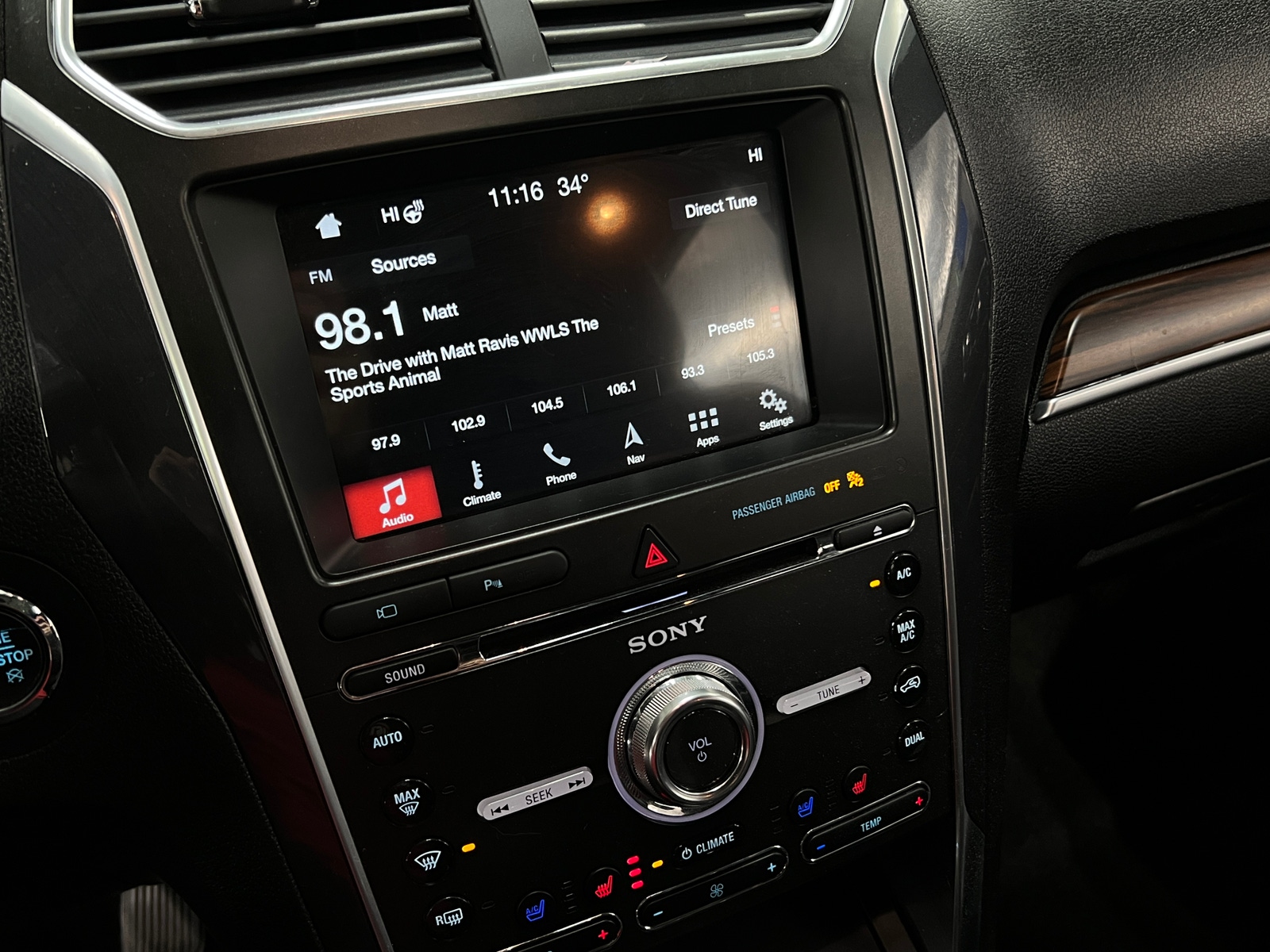 Thumbnail: 2018 Ford Explorer - 3