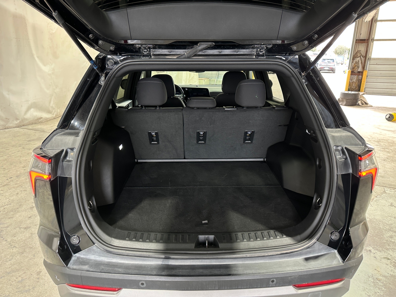 Thumbnail: 2025 Chevrolet Equinox - 7