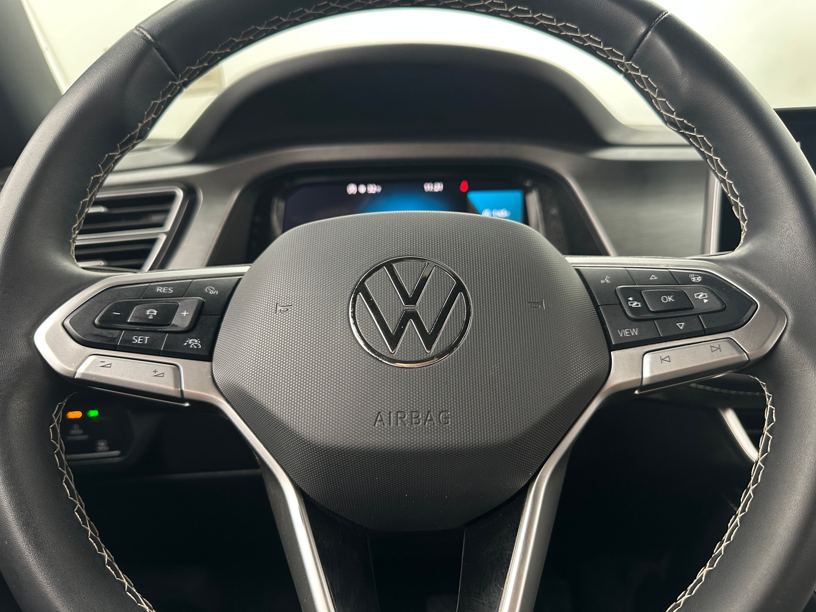 Thumbnail: 2024 Volkswagen Atlas - 4