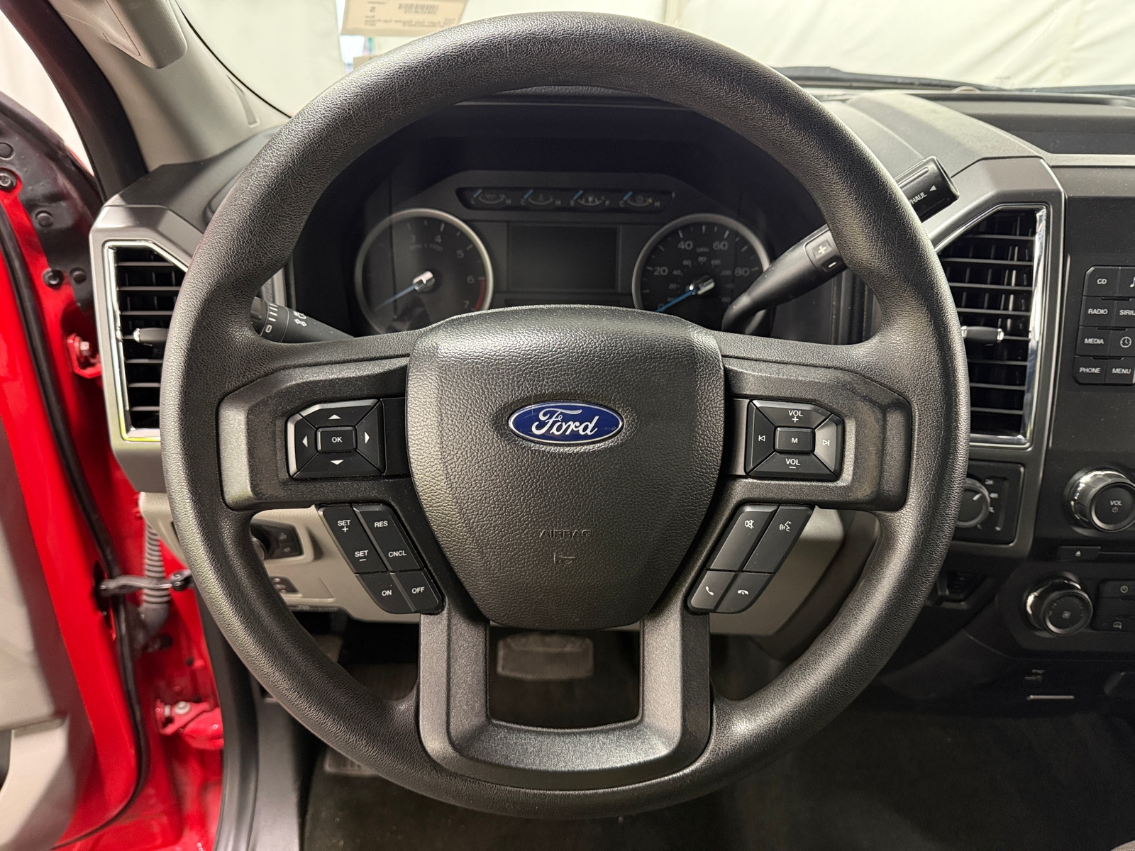 Thumbnail: 2017 Ford Econoline - 5