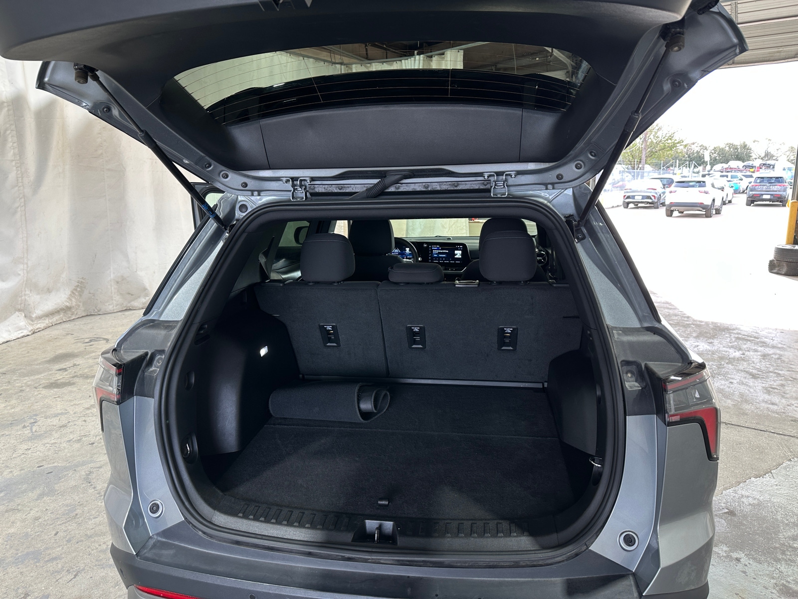 Thumbnail: 2025 Chevrolet Equinox - 7