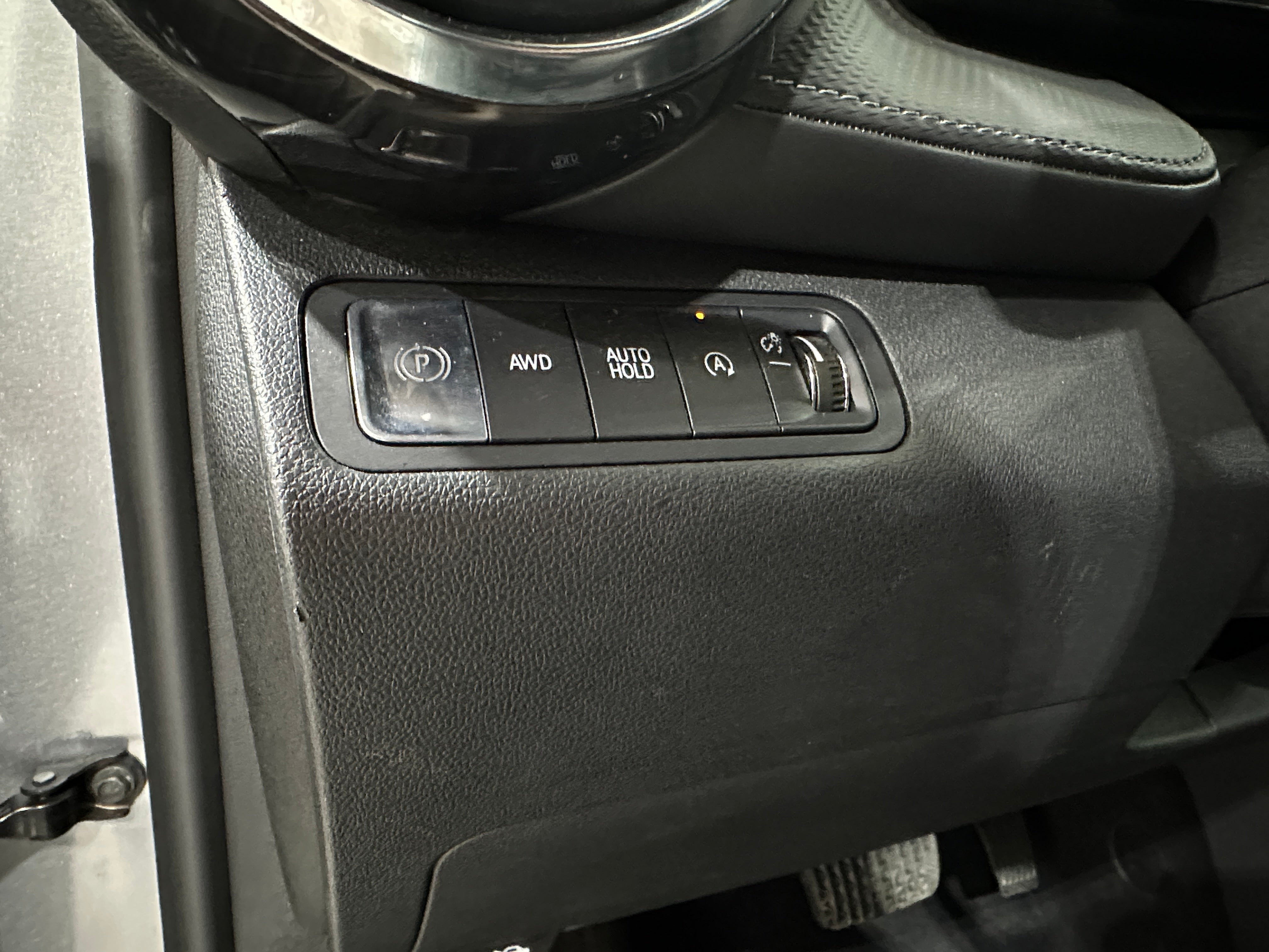 2025 Chevrolet Equinox - Image 3