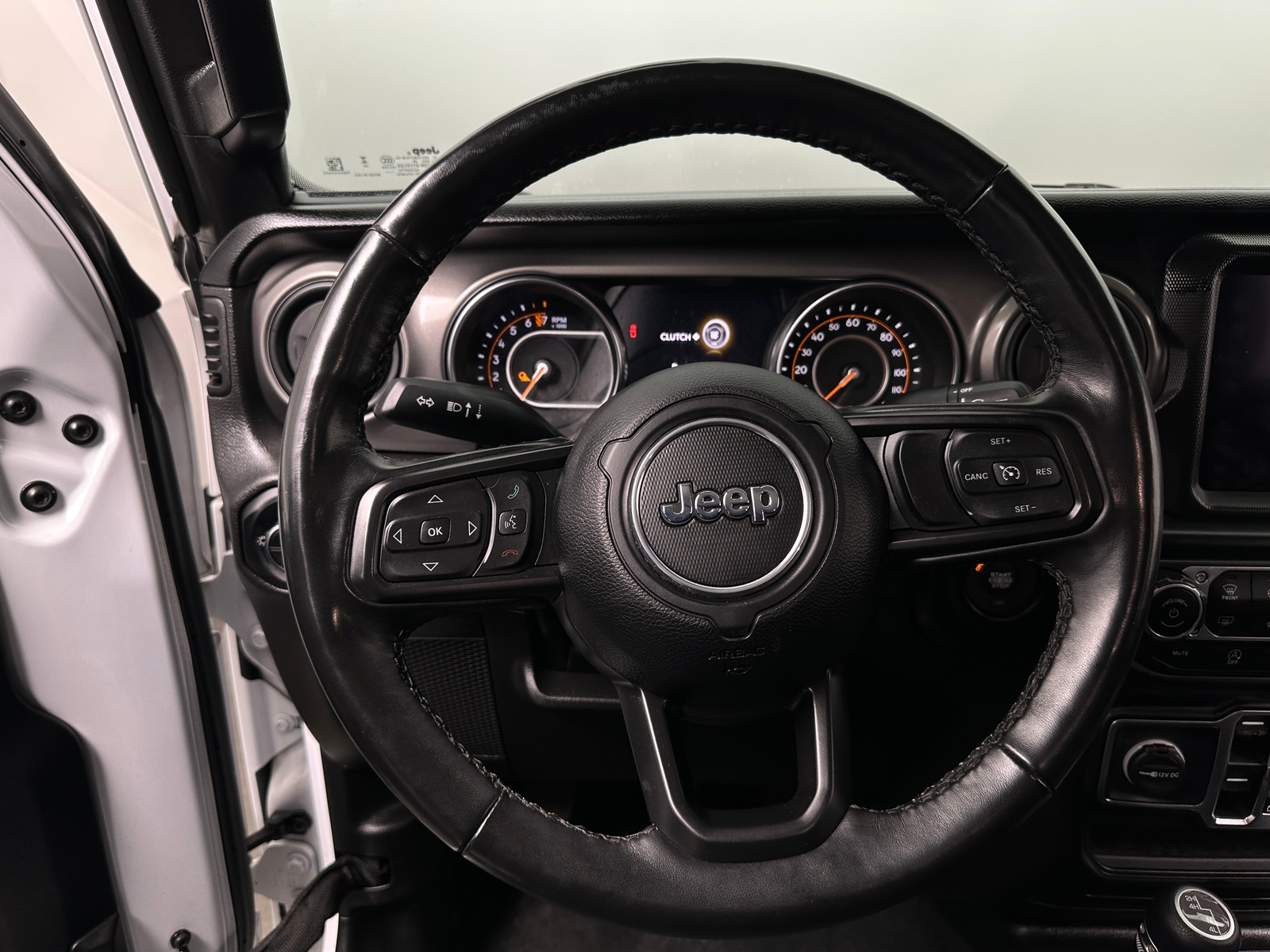 Thumbnail: 2022 Jeep Gladiator - 5