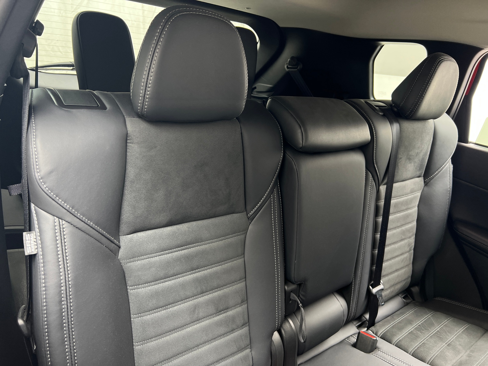 Thumbnail: 2025 Mitsubishi Outlander - 5