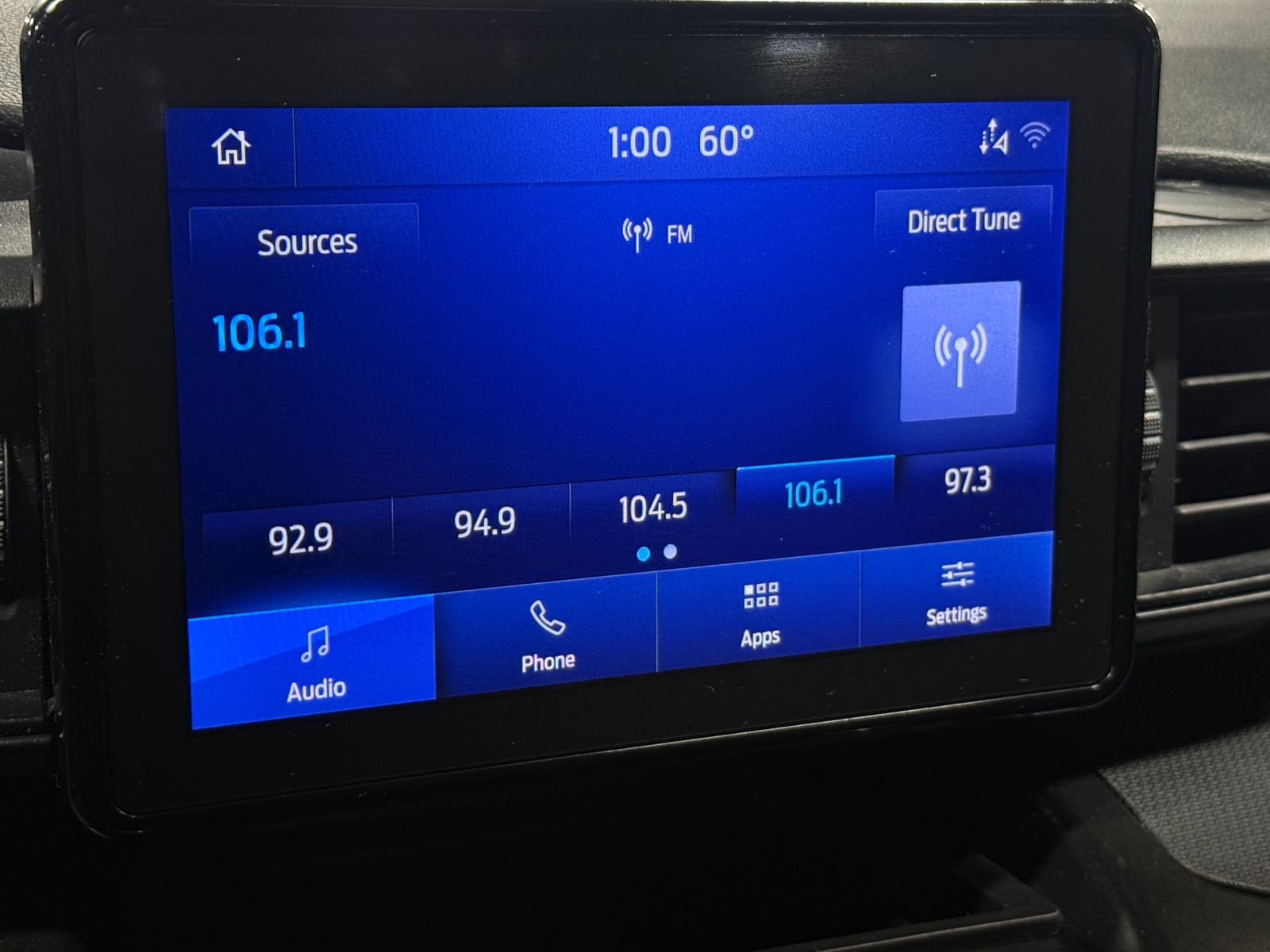 Thumbnail: 2020 Ford Explorer - 4