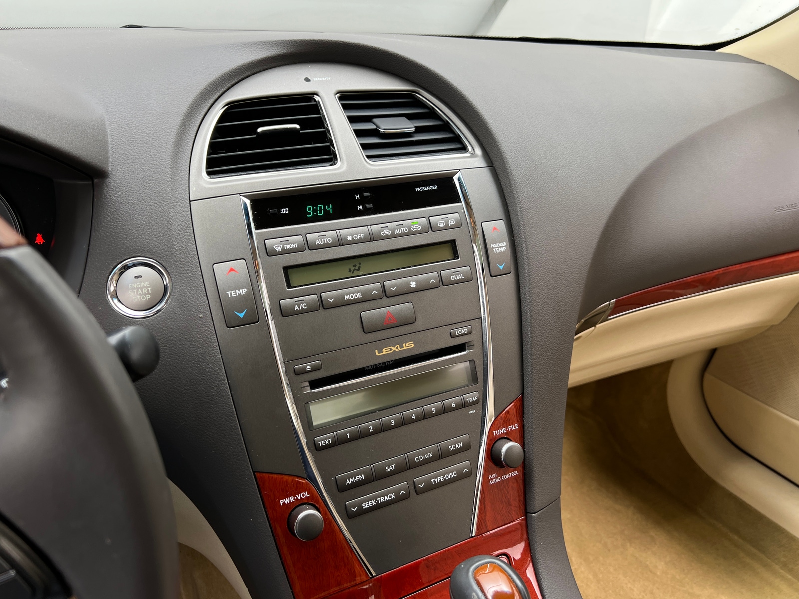 Thumbnail: 2012 Lexus ES - 3