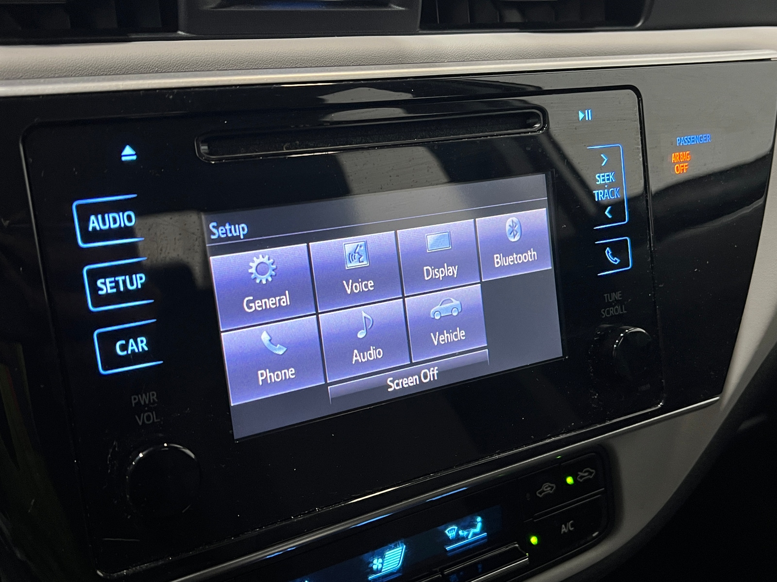 Thumbnail: 2018 Toyota Corolla - 4