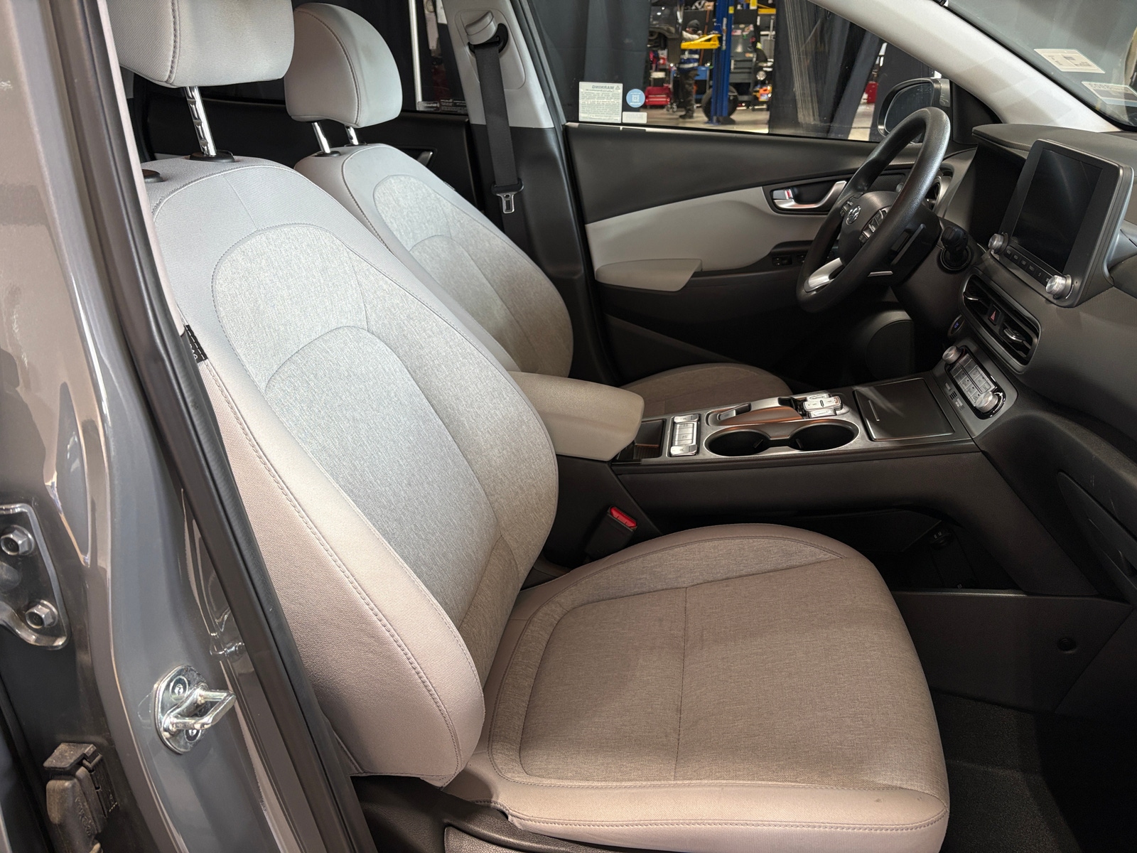 Thumbnail: 2023 Hyundai Kona - 2