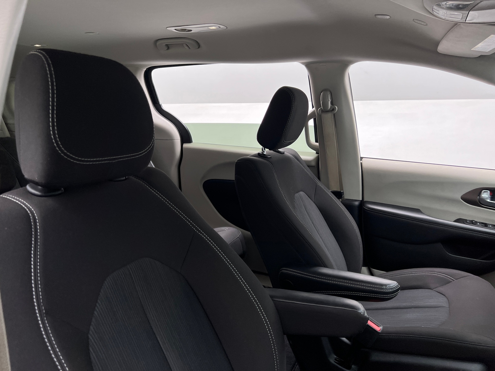 Thumbnail: 2024 Chrysler Voyager - 2