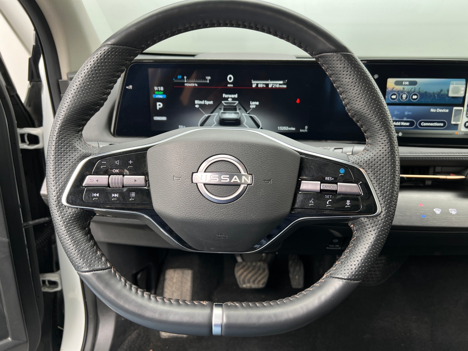 Thumbnail: 2023 Nissan Ariya - 4