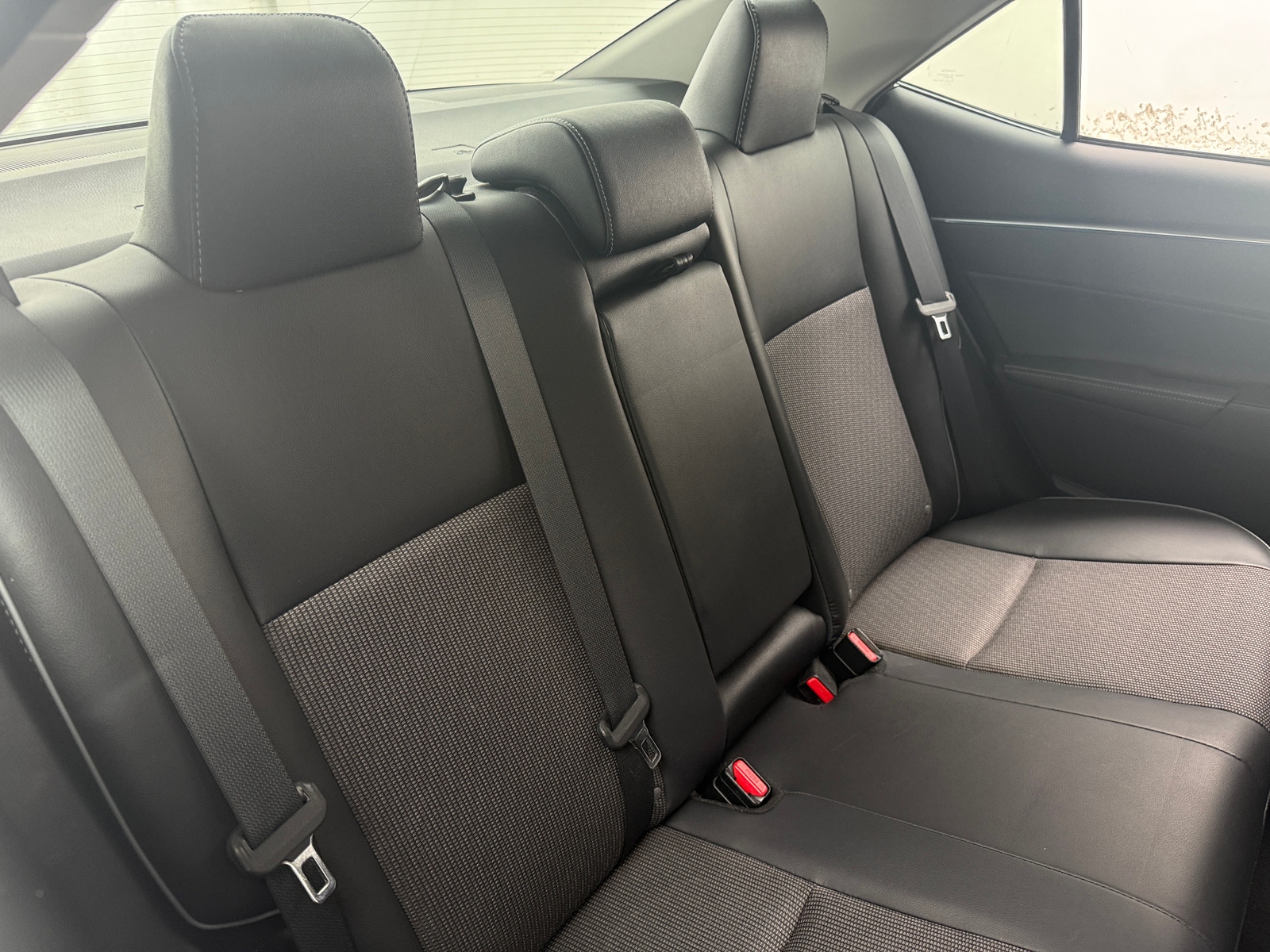 Thumbnail: 2015 Toyota Corolla - 6