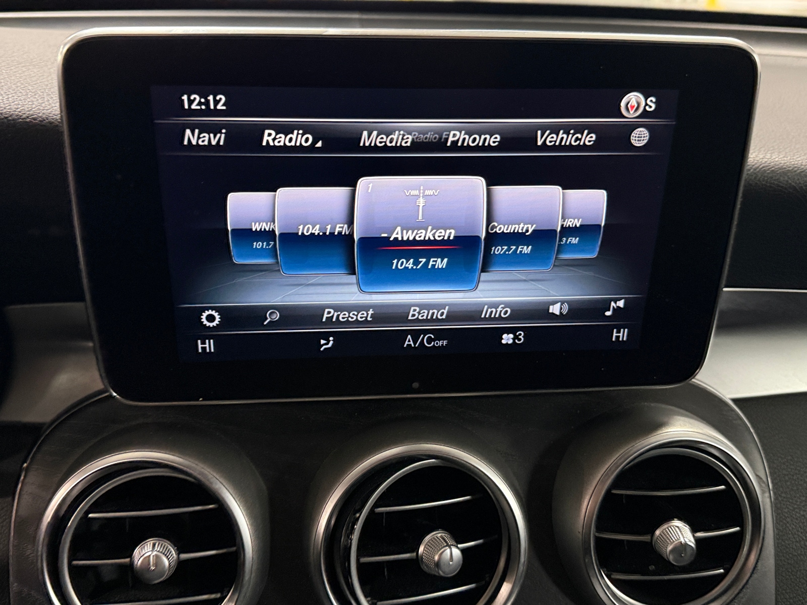 Thumbnail: 2018 Mercedes-Benz GLC - 3