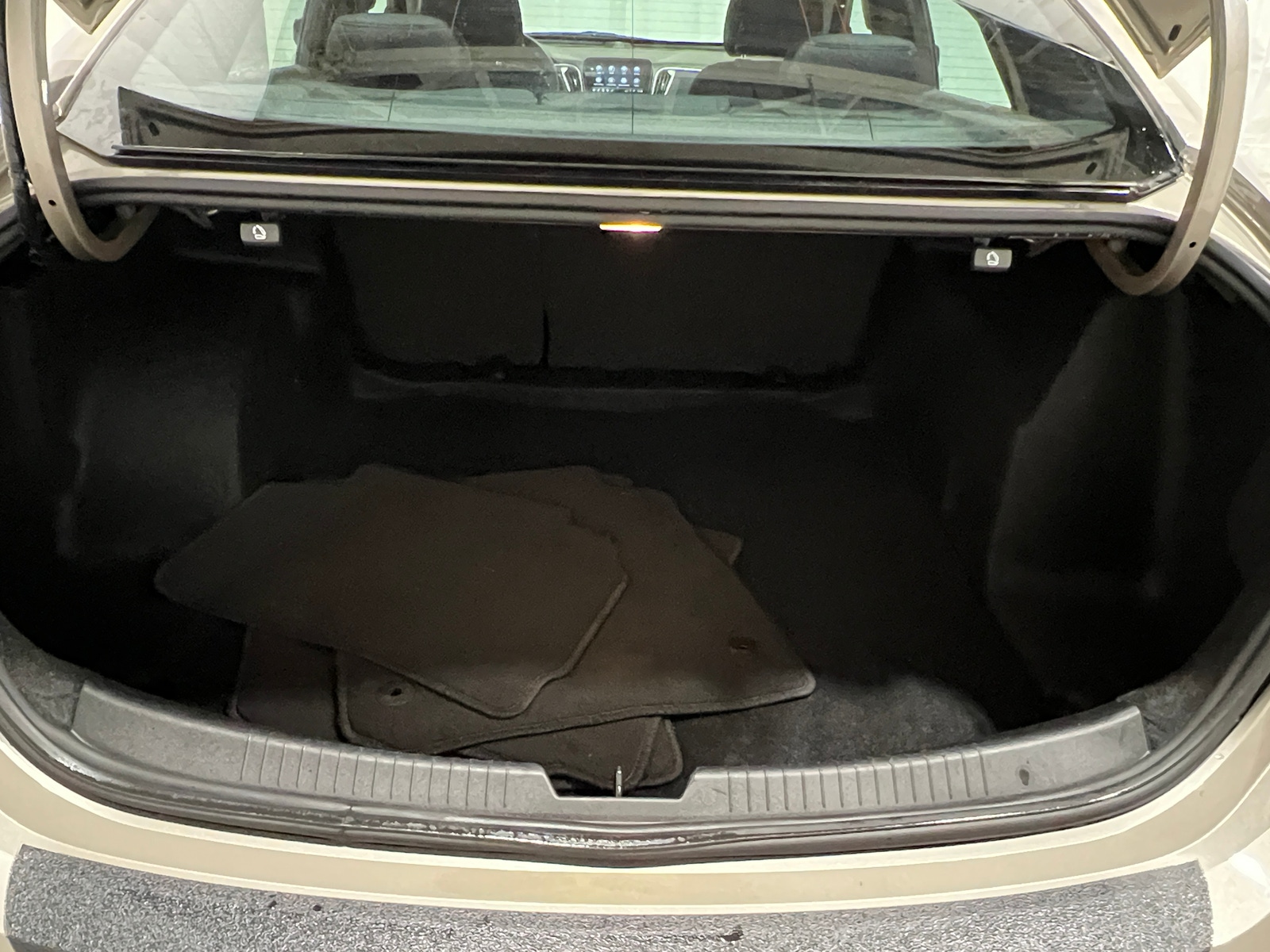 Thumbnail: 2024 Chevrolet Malibu - 7