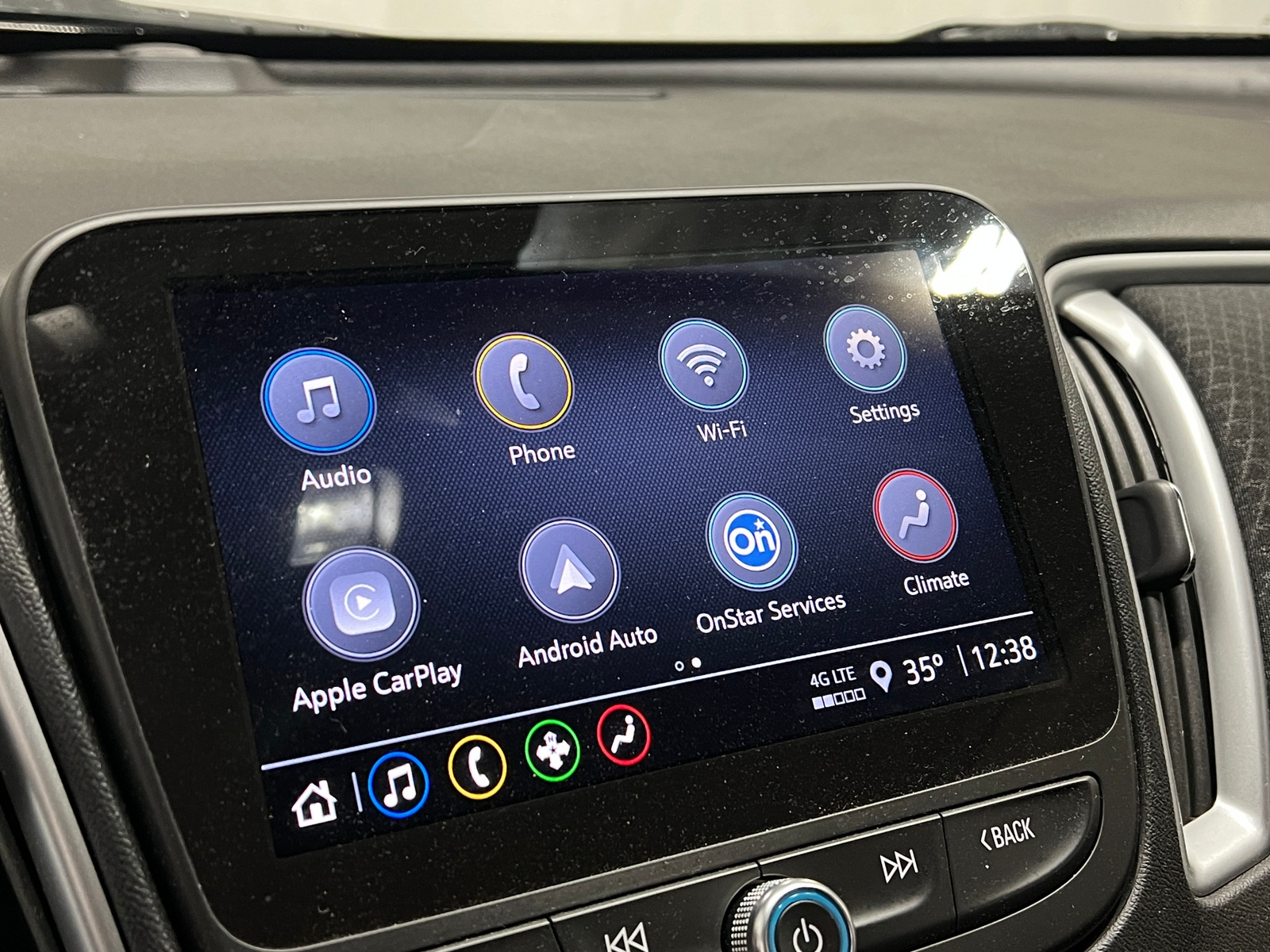 Thumbnail: 2024 Chevrolet Malibu - 4