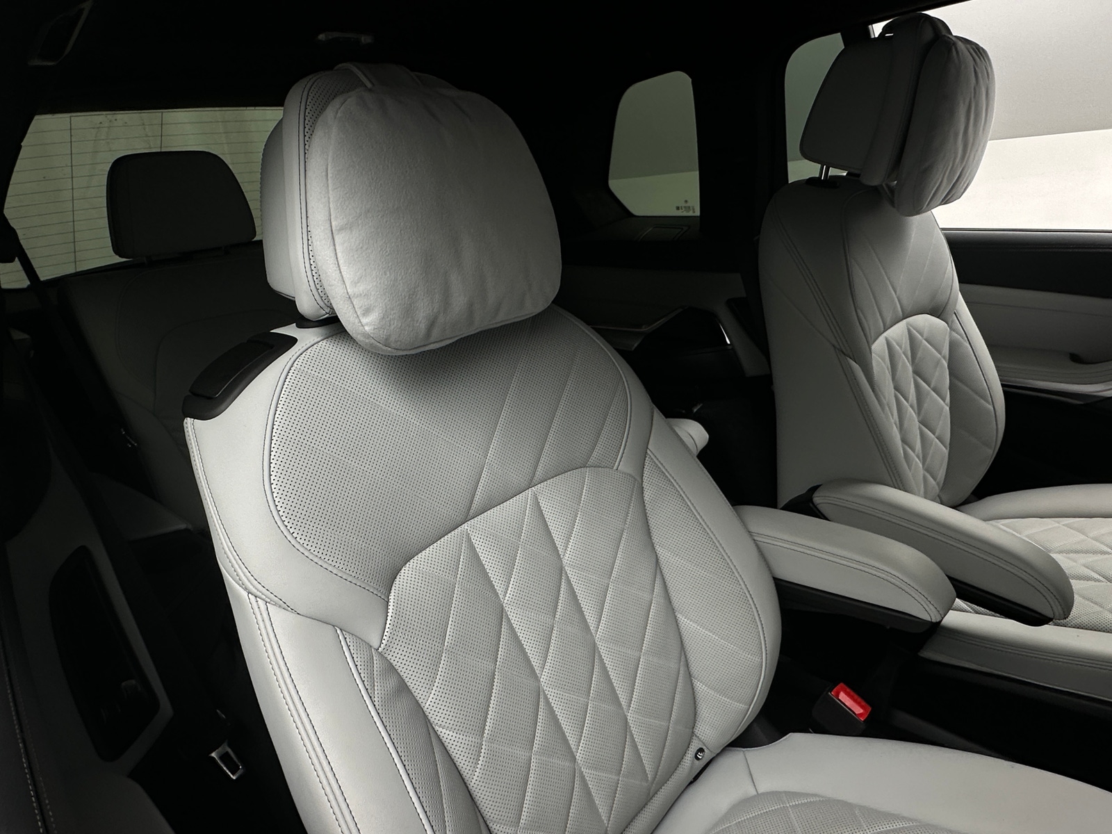 Thumbnail: 2023 BMW X7 - 5