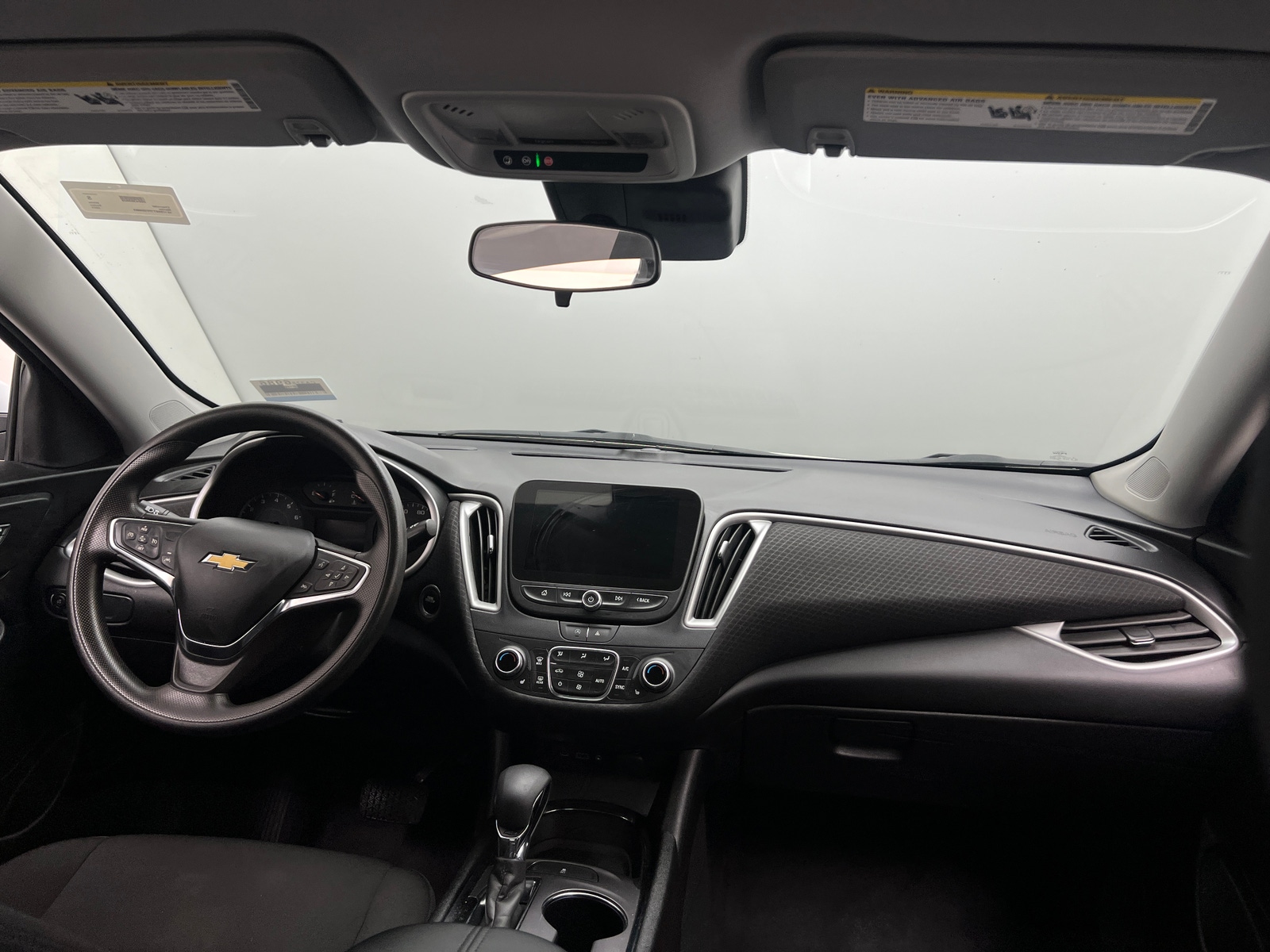 Thumbnail: 2023 Chevrolet Malibu - 3