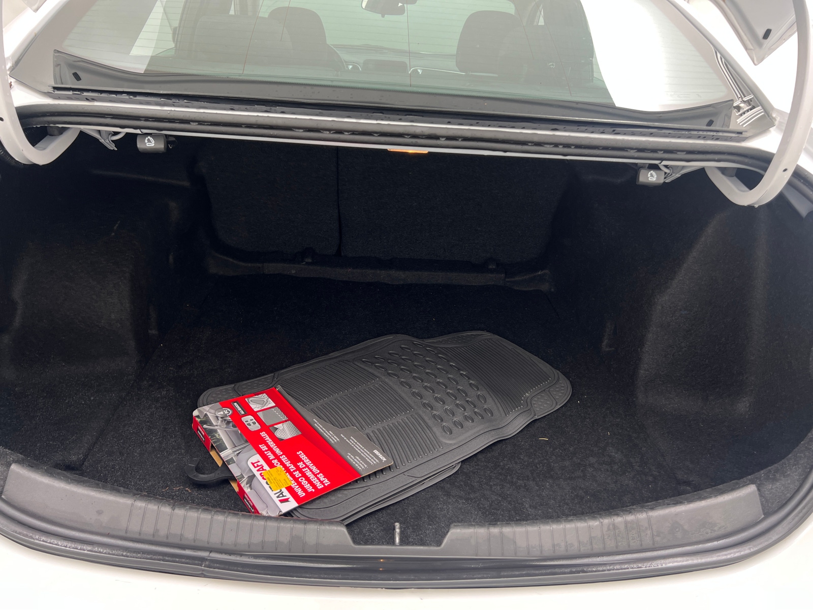 Thumbnail: 2023 Chevrolet Malibu - 7