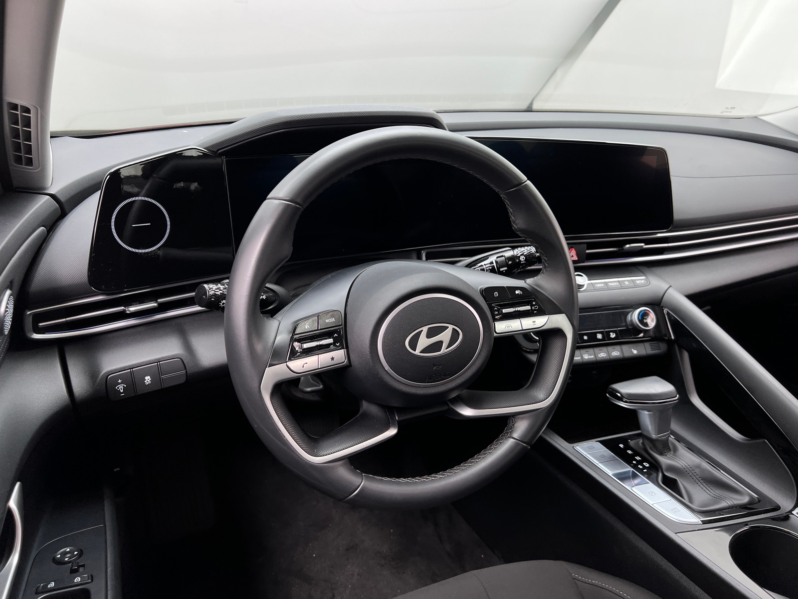 Thumbnail: 2025 Hyundai Elantra - 5