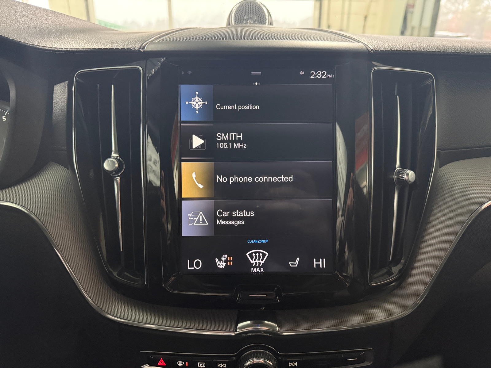 Thumbnail: 2018 Volvo XC60 - 3