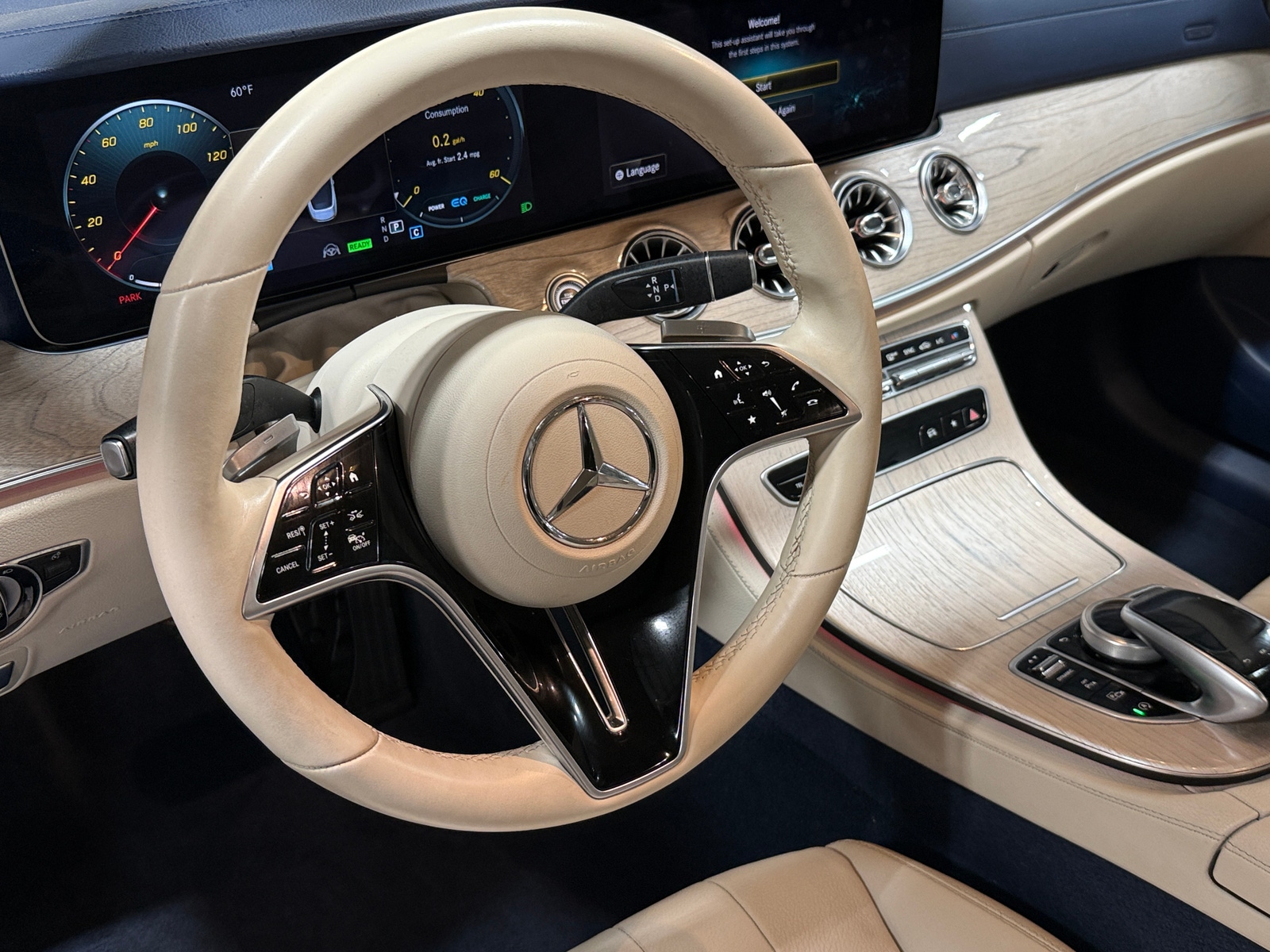 Thumbnail: 2022 Mercedes-Benz E-Class - 4