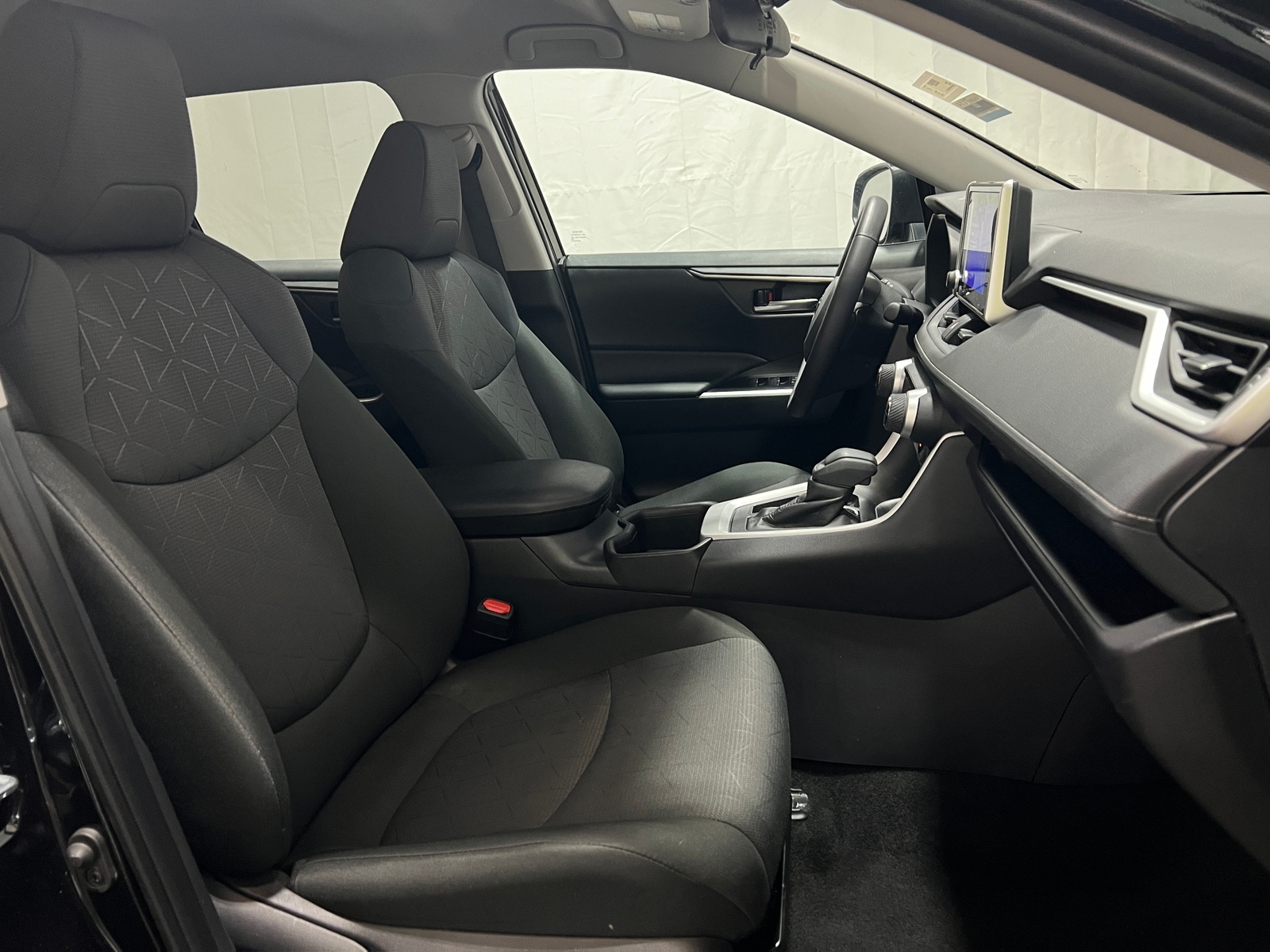 Thumbnail: 2025 Toyota RAV4 - 2