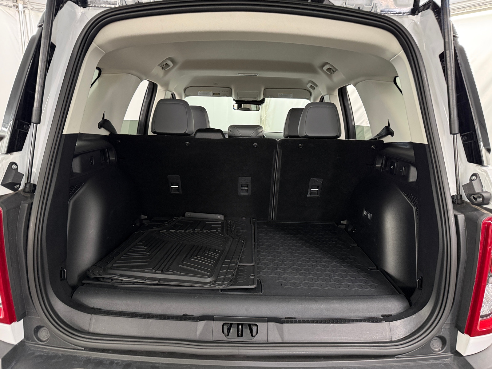 Thumbnail: 2025 Ford Bronco Sport - 7