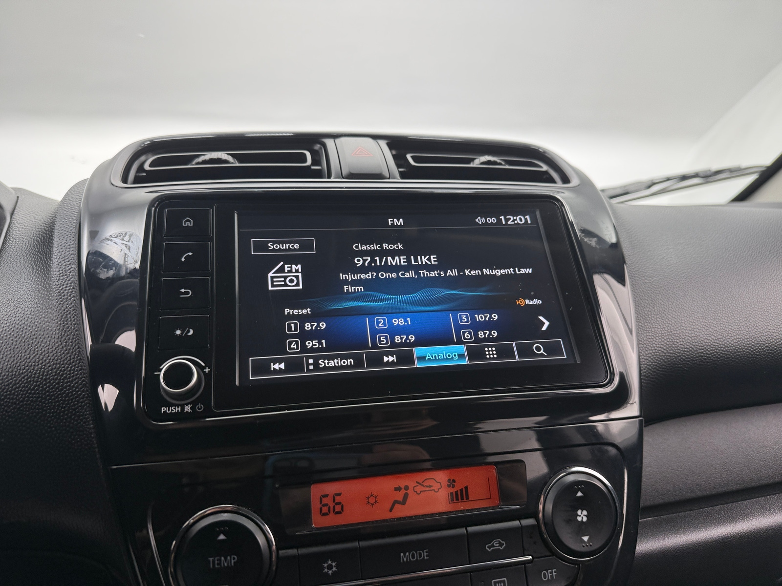 Thumbnail: 2024 Mitsubishi Mirage - 4