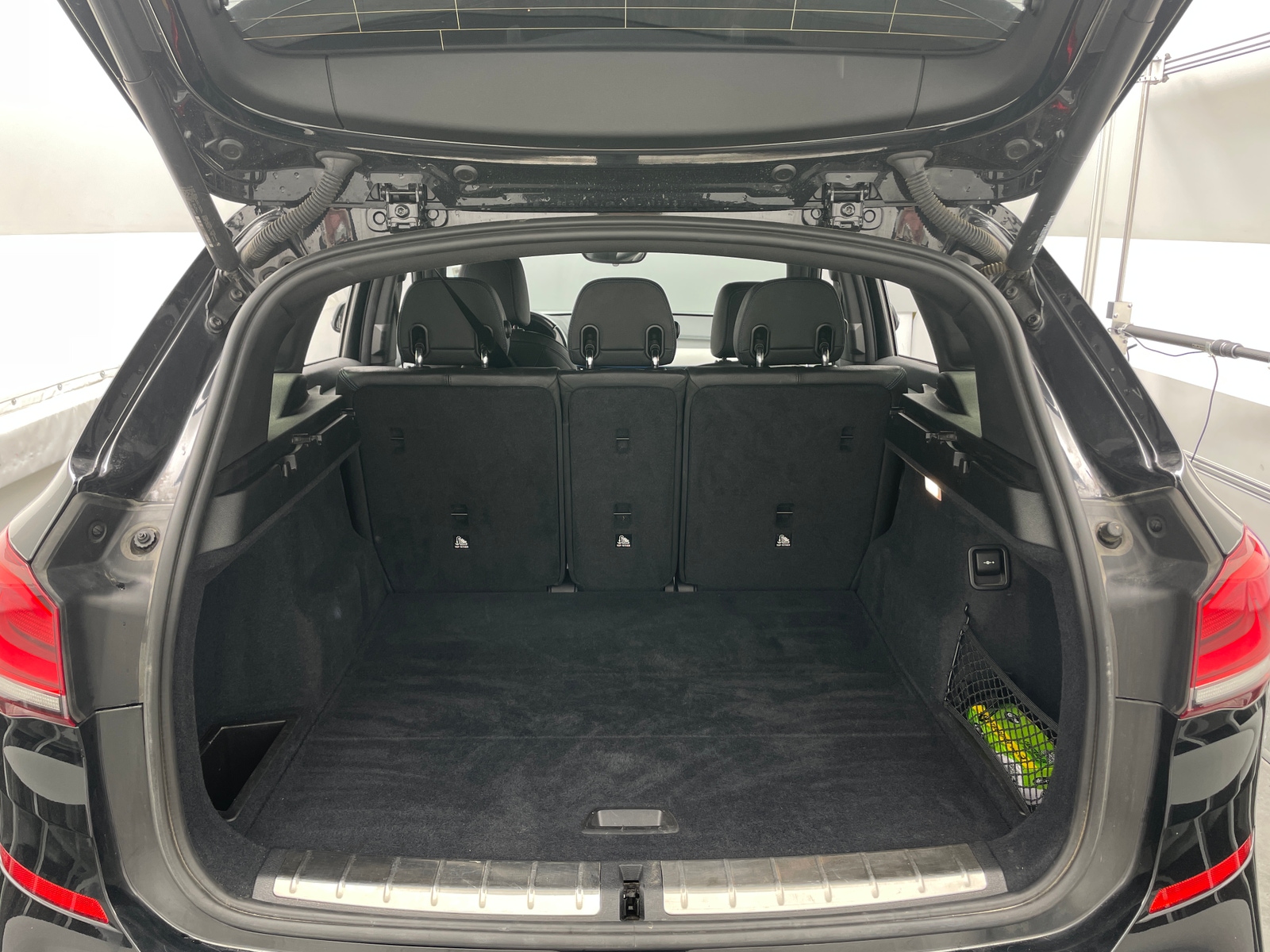 Thumbnail: 2020 BMW X1 - 6