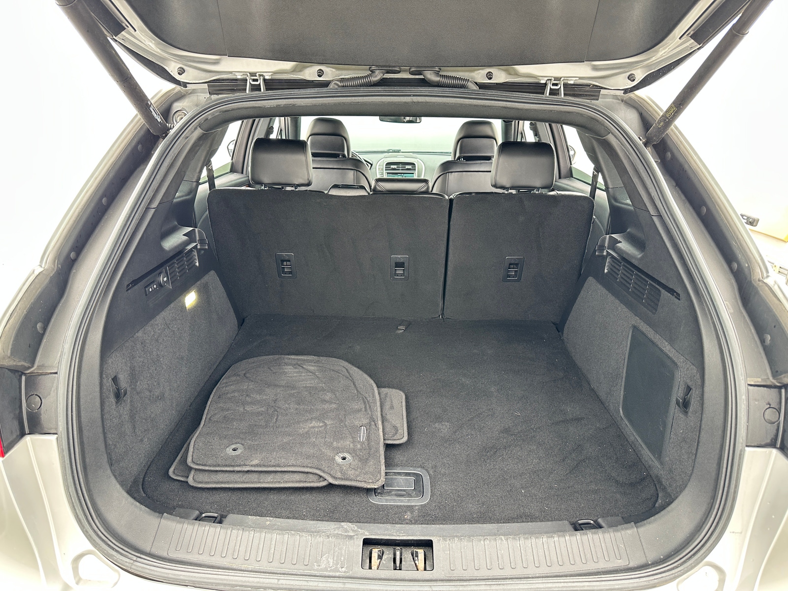 Thumbnail: 2016 Lincoln MKX - 6