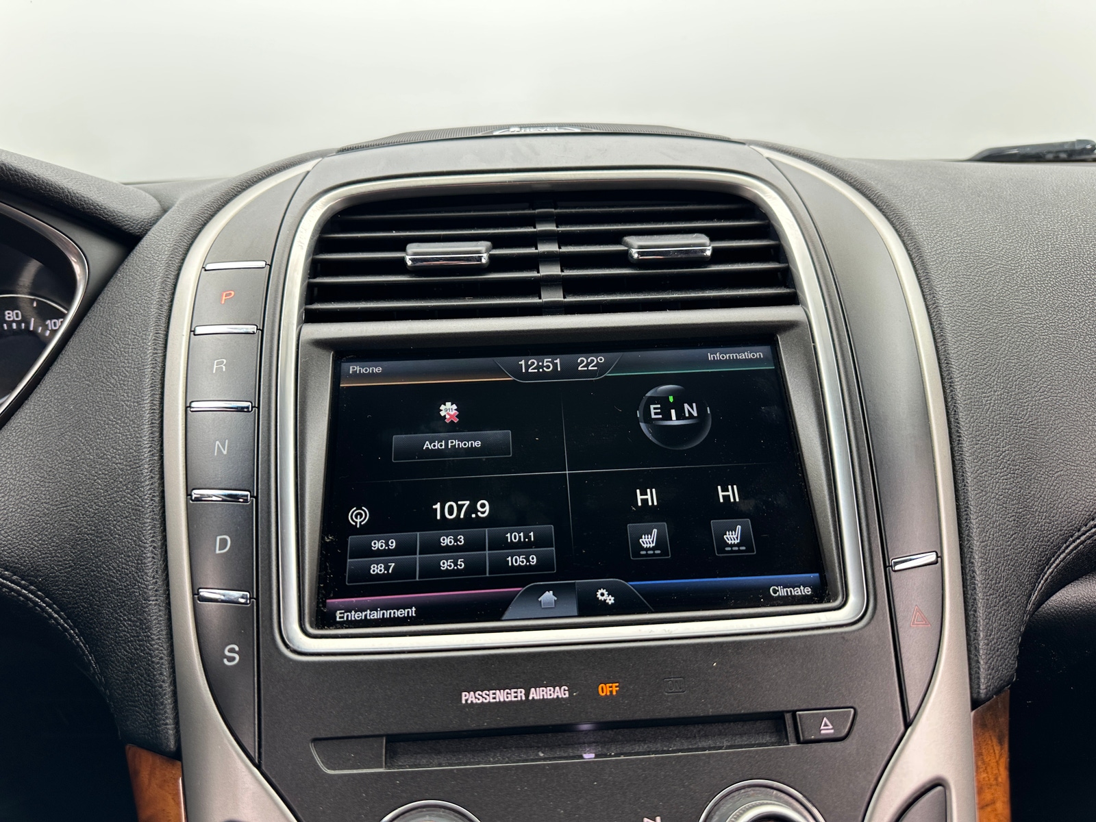 Thumbnail: 2016 Lincoln MKX - 3