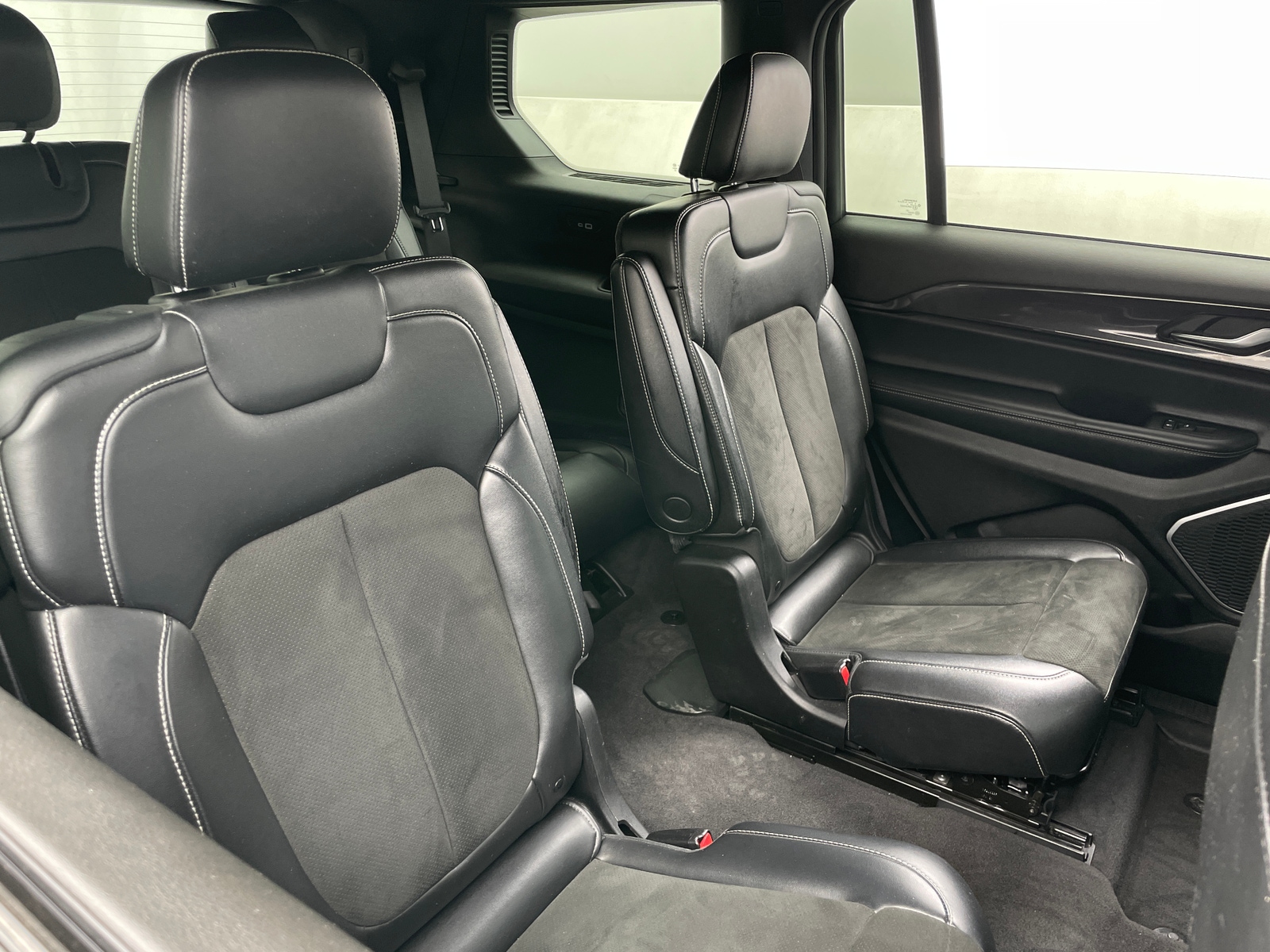 Thumbnail: 2021 Jeep Grand Cherokee L - 5